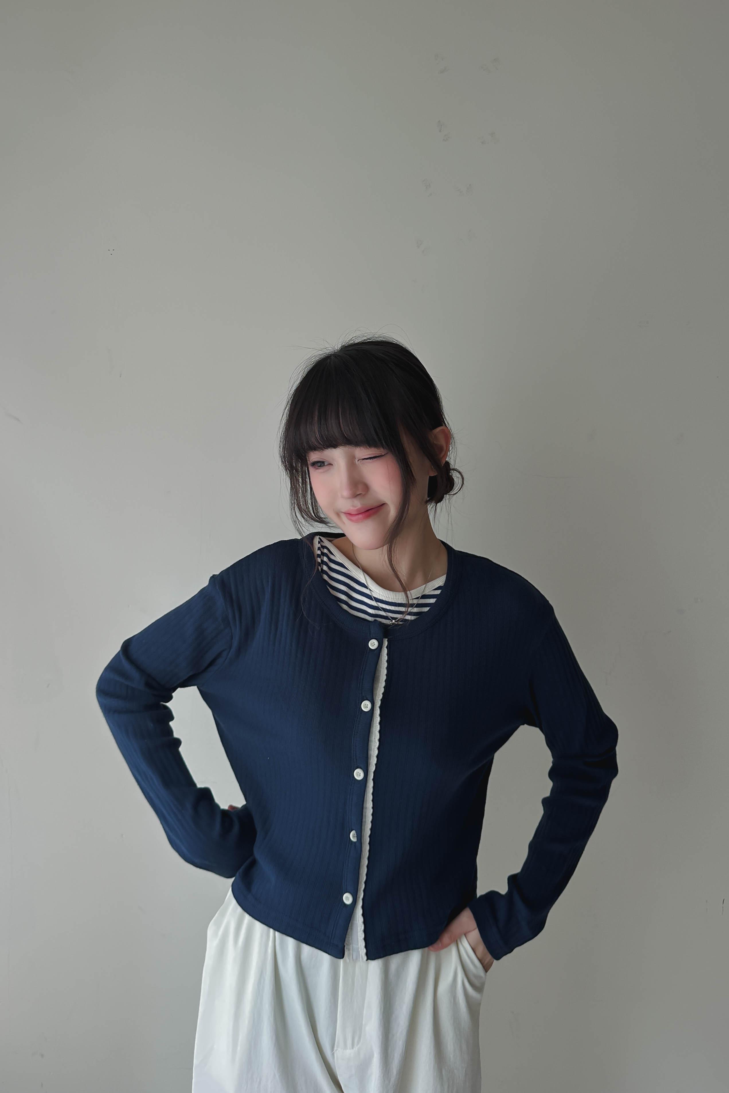 軟綿小花邊2-way上衣 (兩色入)