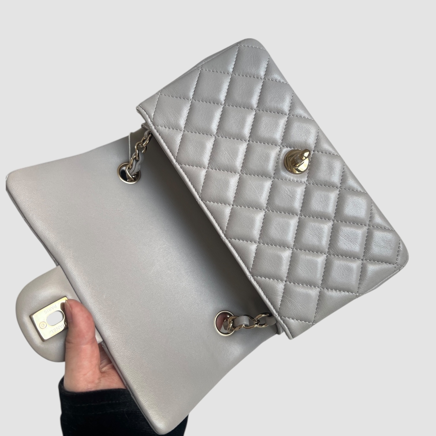 Chanel Lambskin 20cm大mini灰色金扣