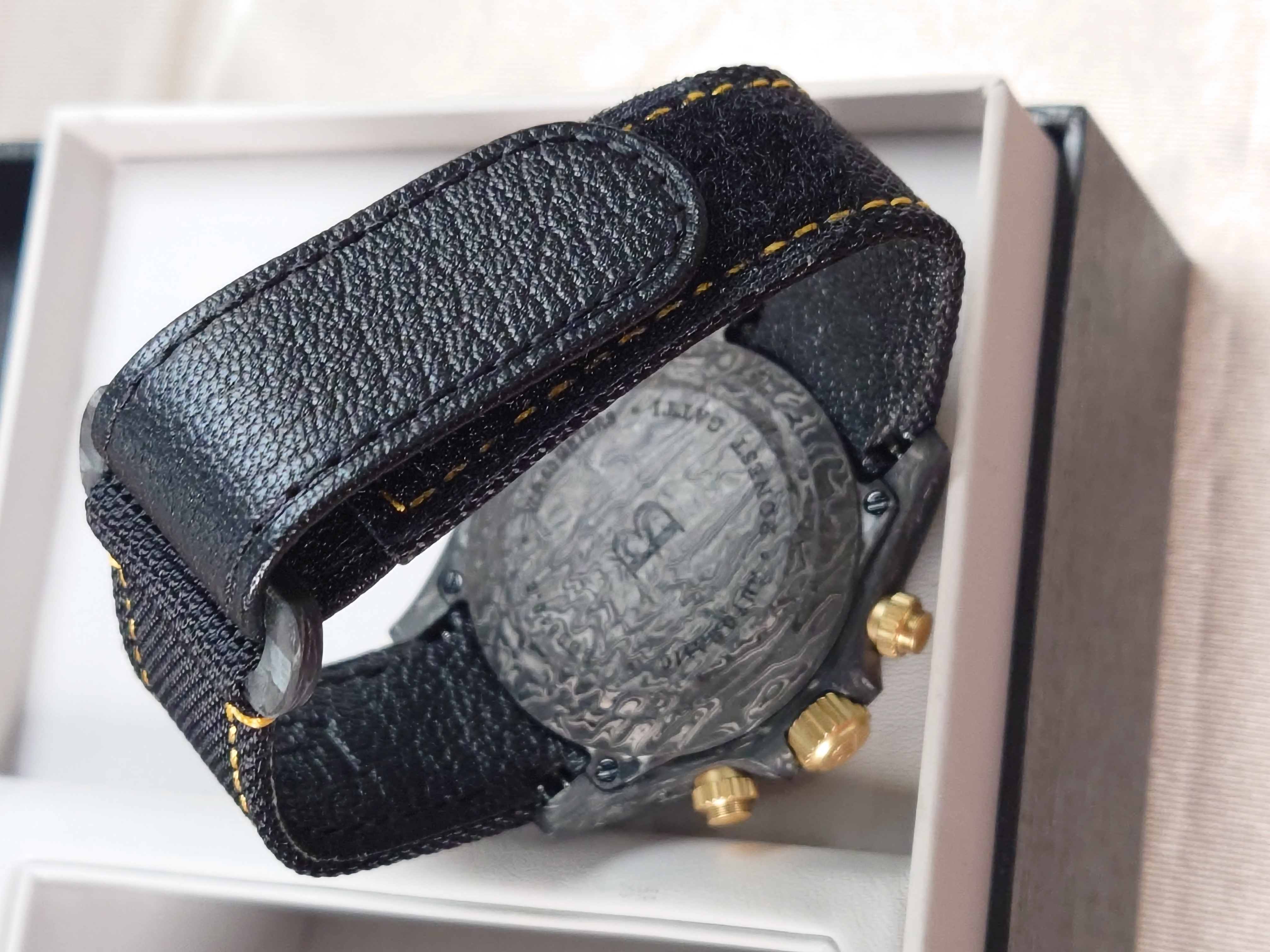 Bonest Gatti 現貨發售 地通拿款碳纖纖機械計時錶 BG9010-L1 黑金