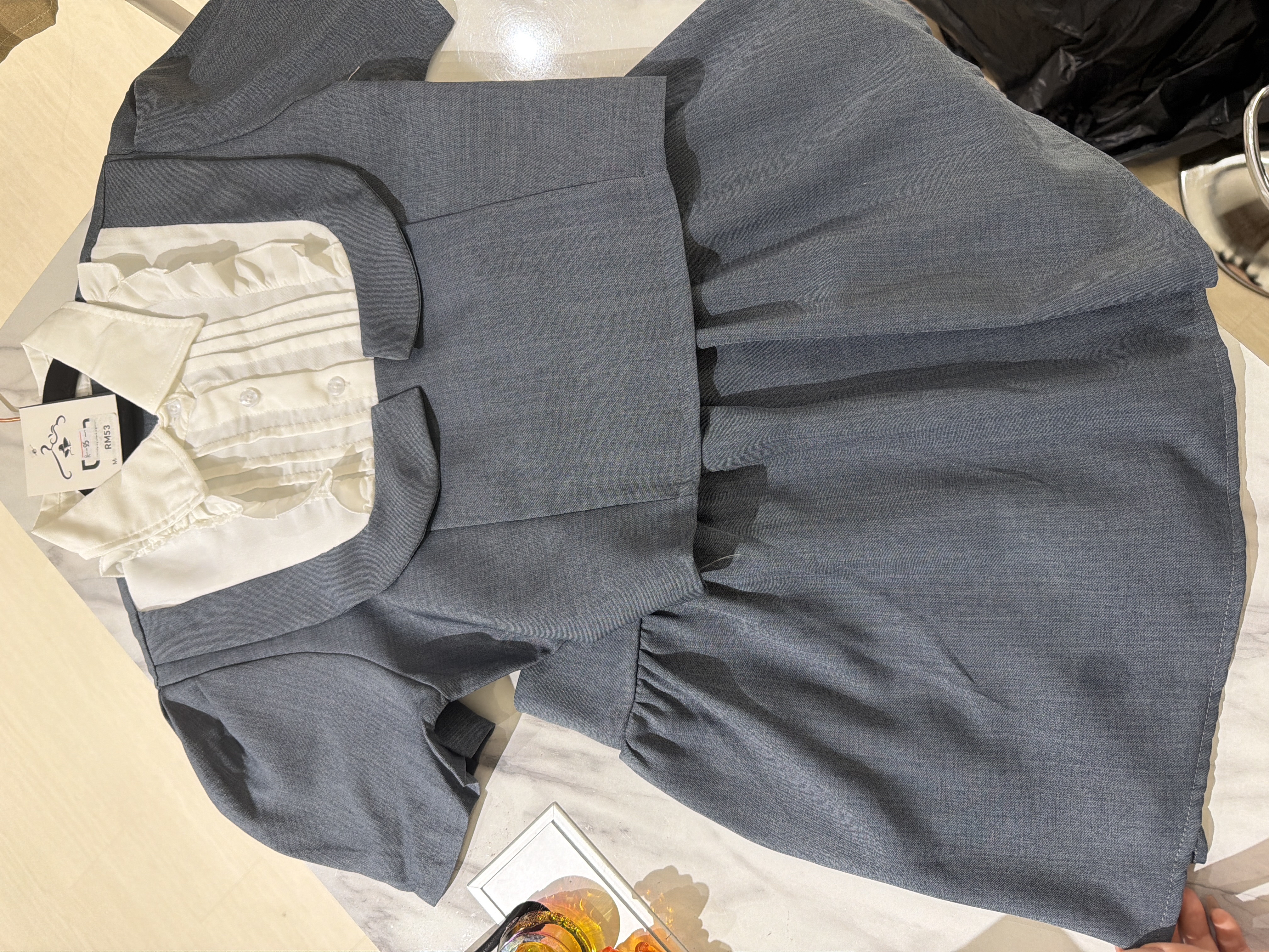 復古風翻領優雅A字套装