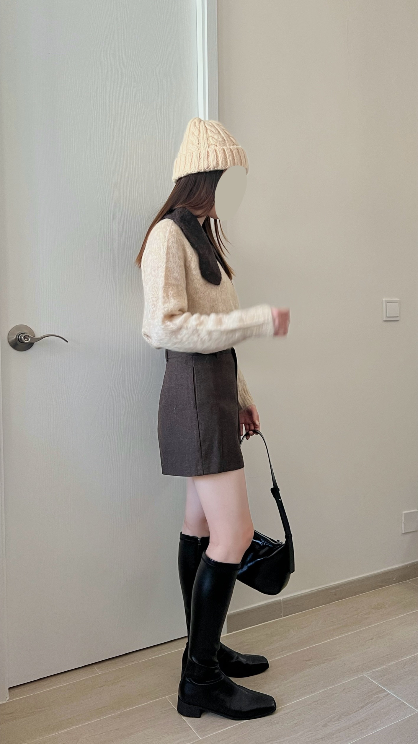 大蝴蝶領口混色毛衣 現貨