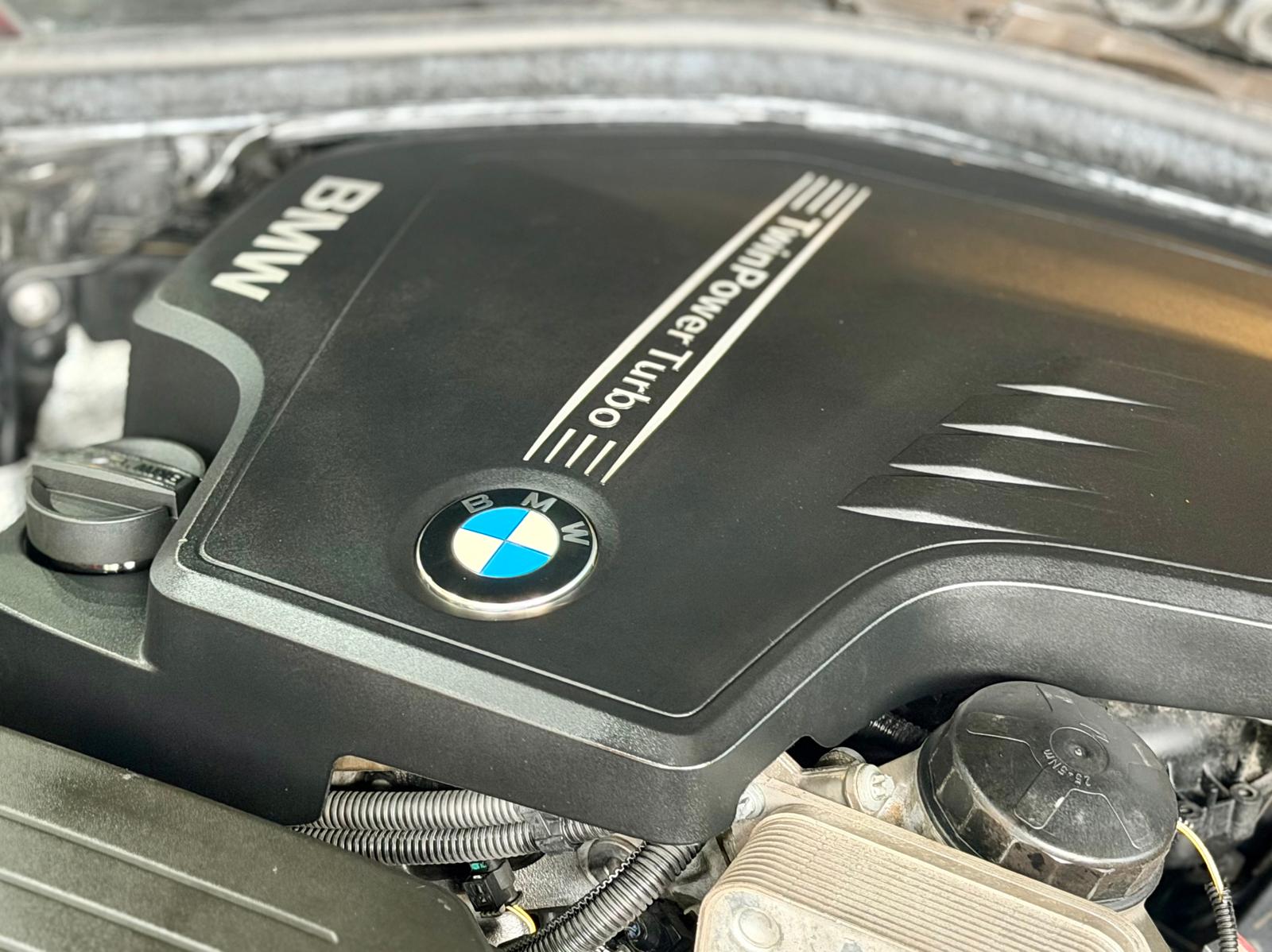B.M.W. 320i Gran Turismo Executive 2014