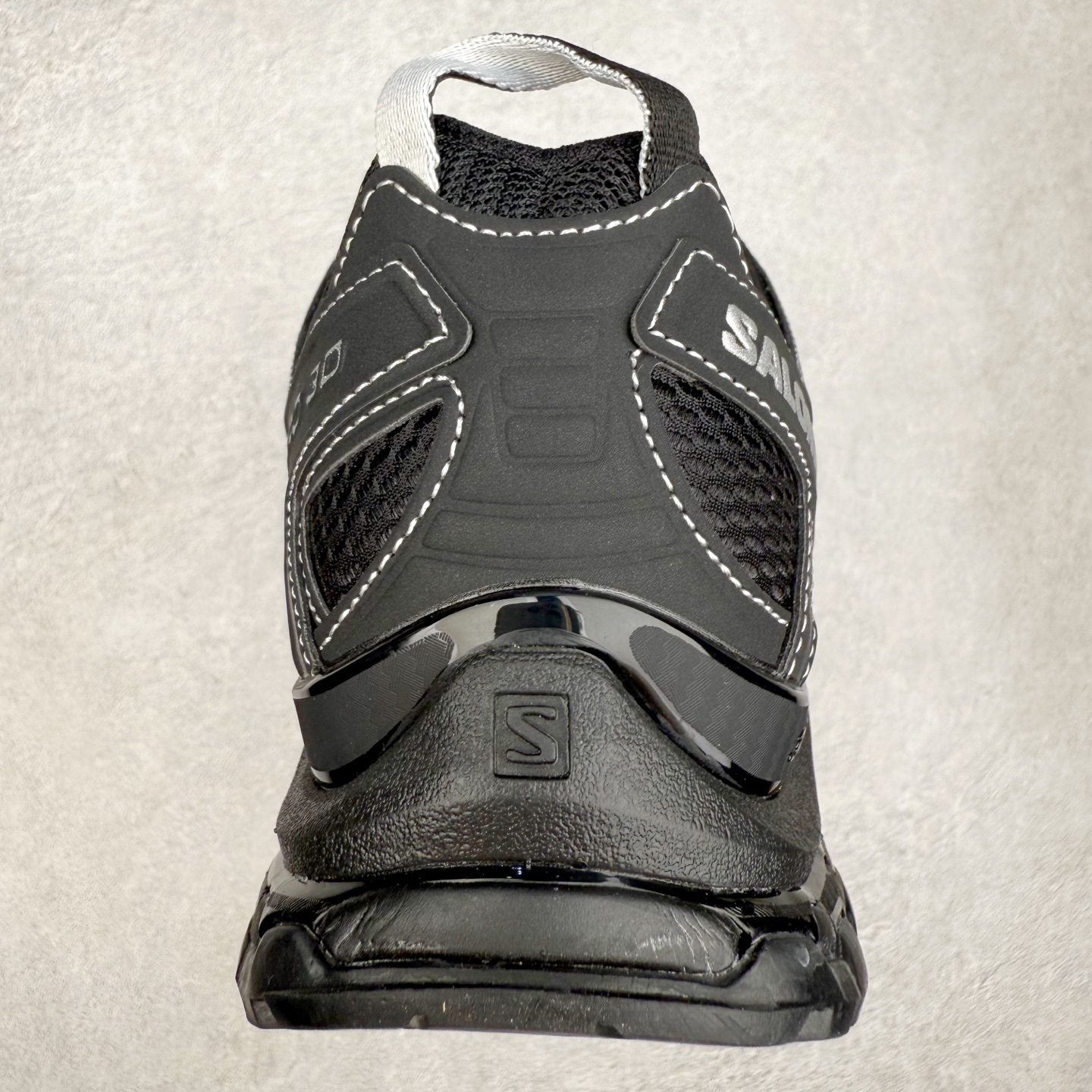 Salomon XA Pro 3D V9 