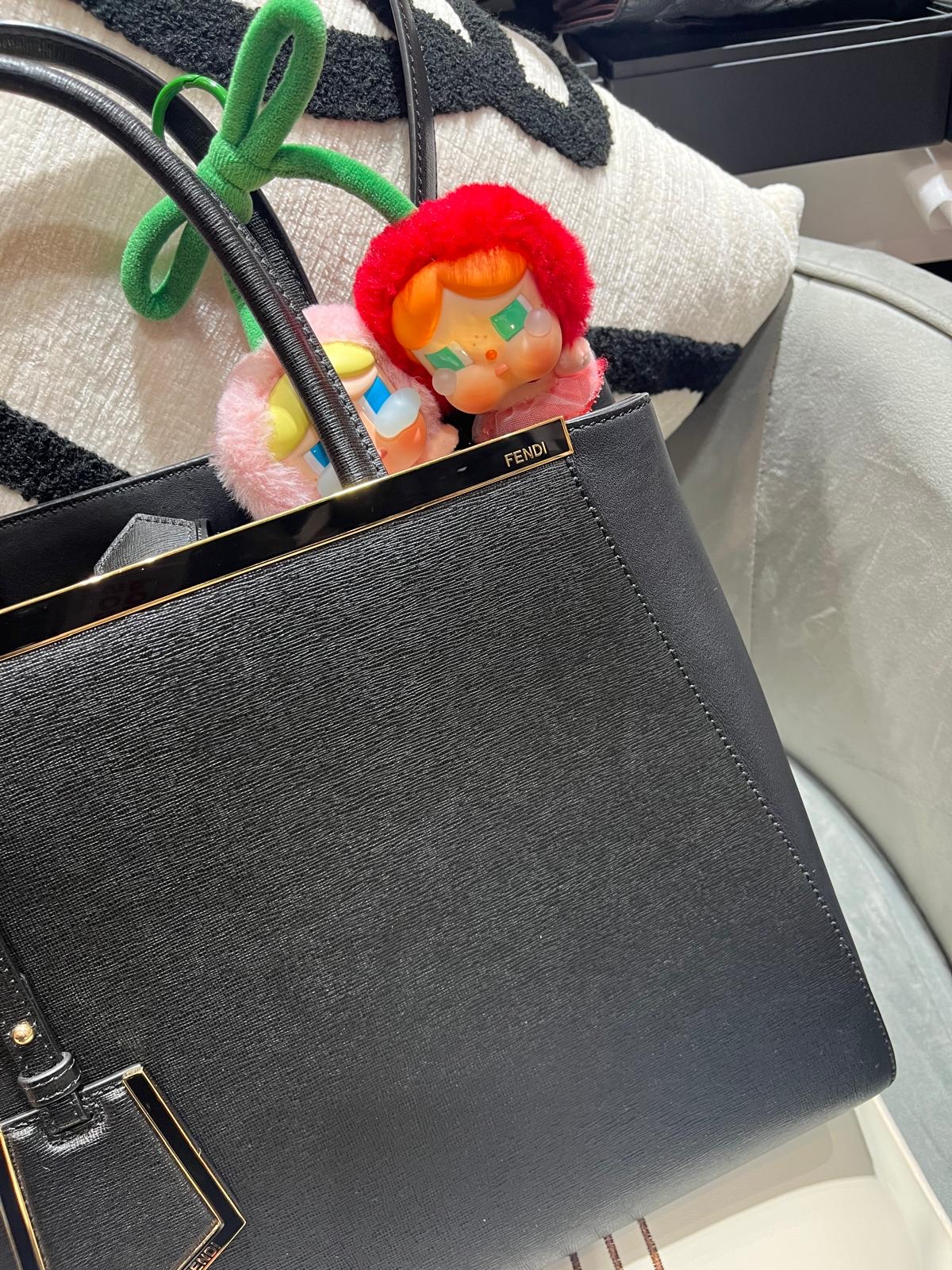Fendi jours 2way bag 黑色牛皮金扣100%Authentic, 98%new ✅dust bag✅strap 