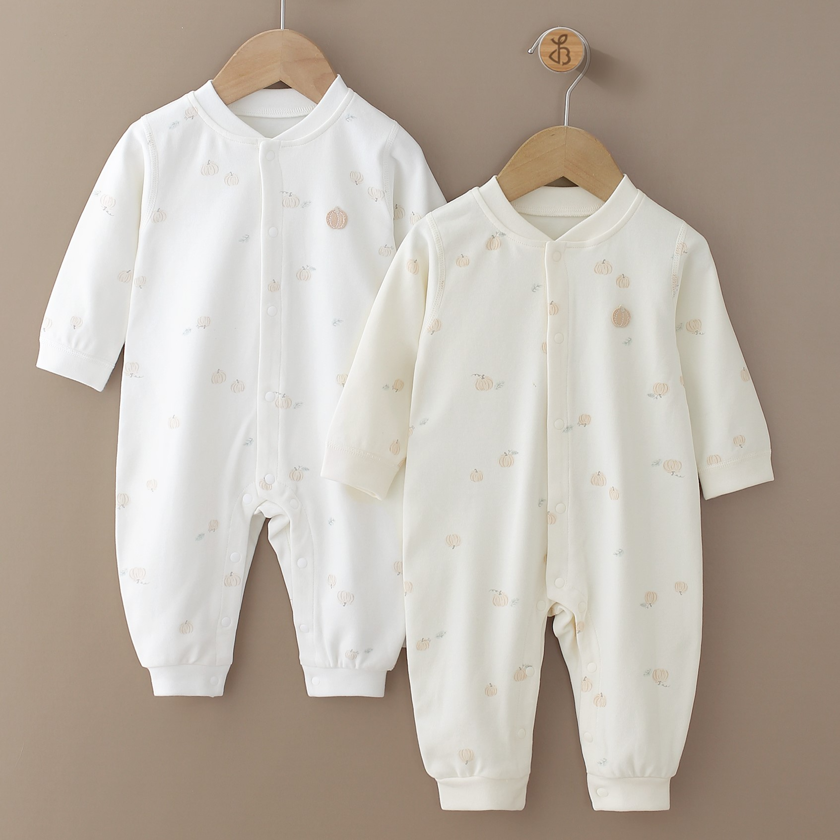 時尚開胸哈衣 Fashion Baby Front-Opening Bodysuit