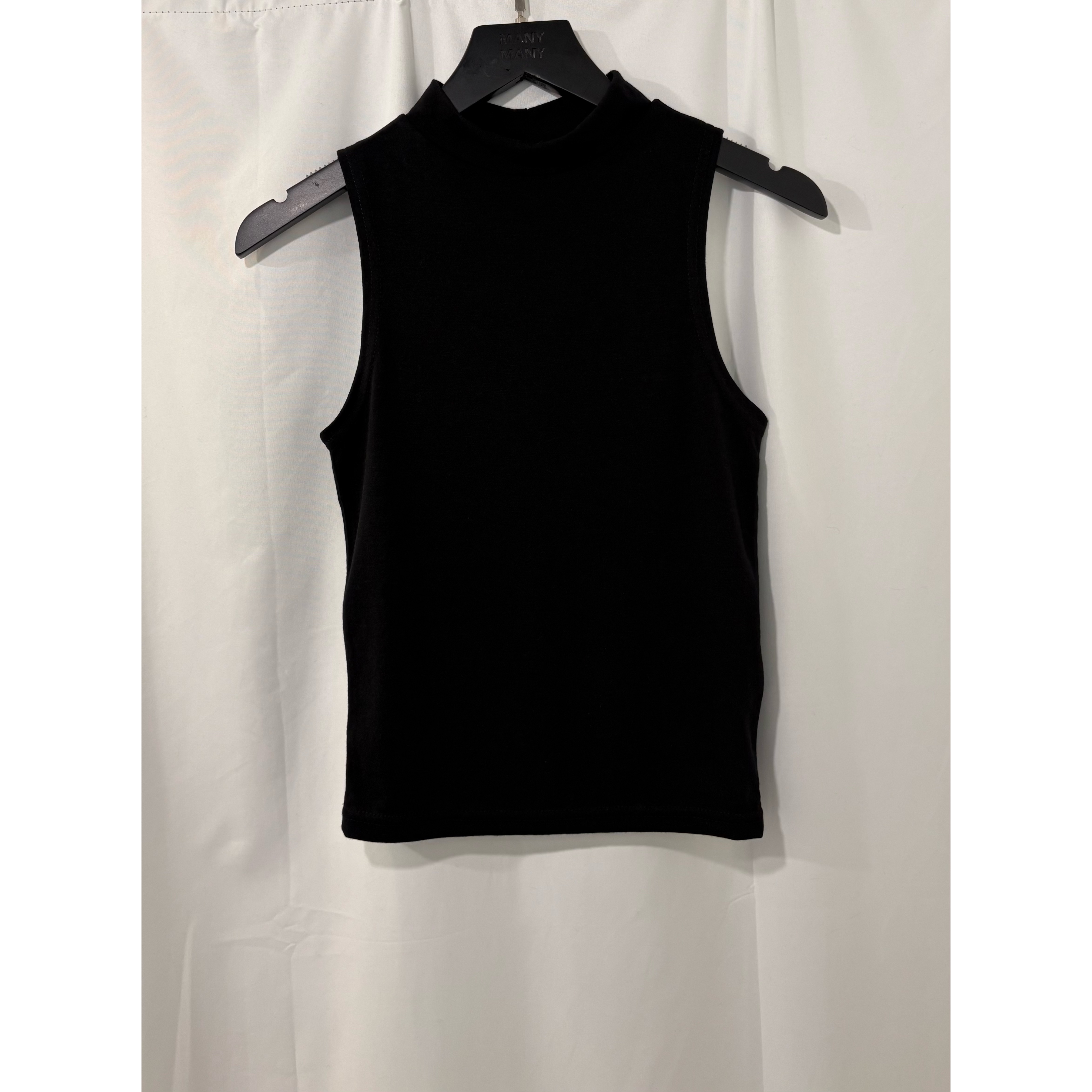 優惠價10月3截單🤎2609M《MOCK NECK VEST》