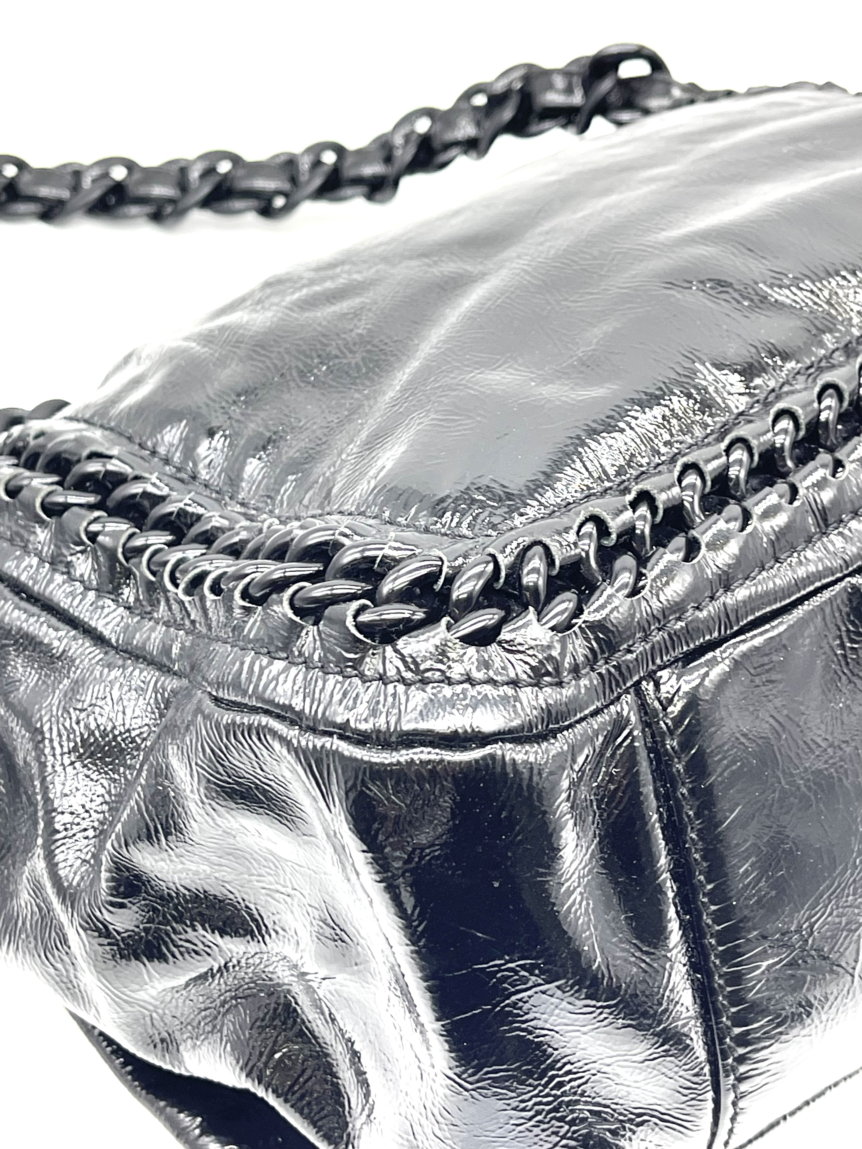 Pre-owned Chanel Black Patent Leather Luxe Ligne Flap Bag / Product Code: 26040308