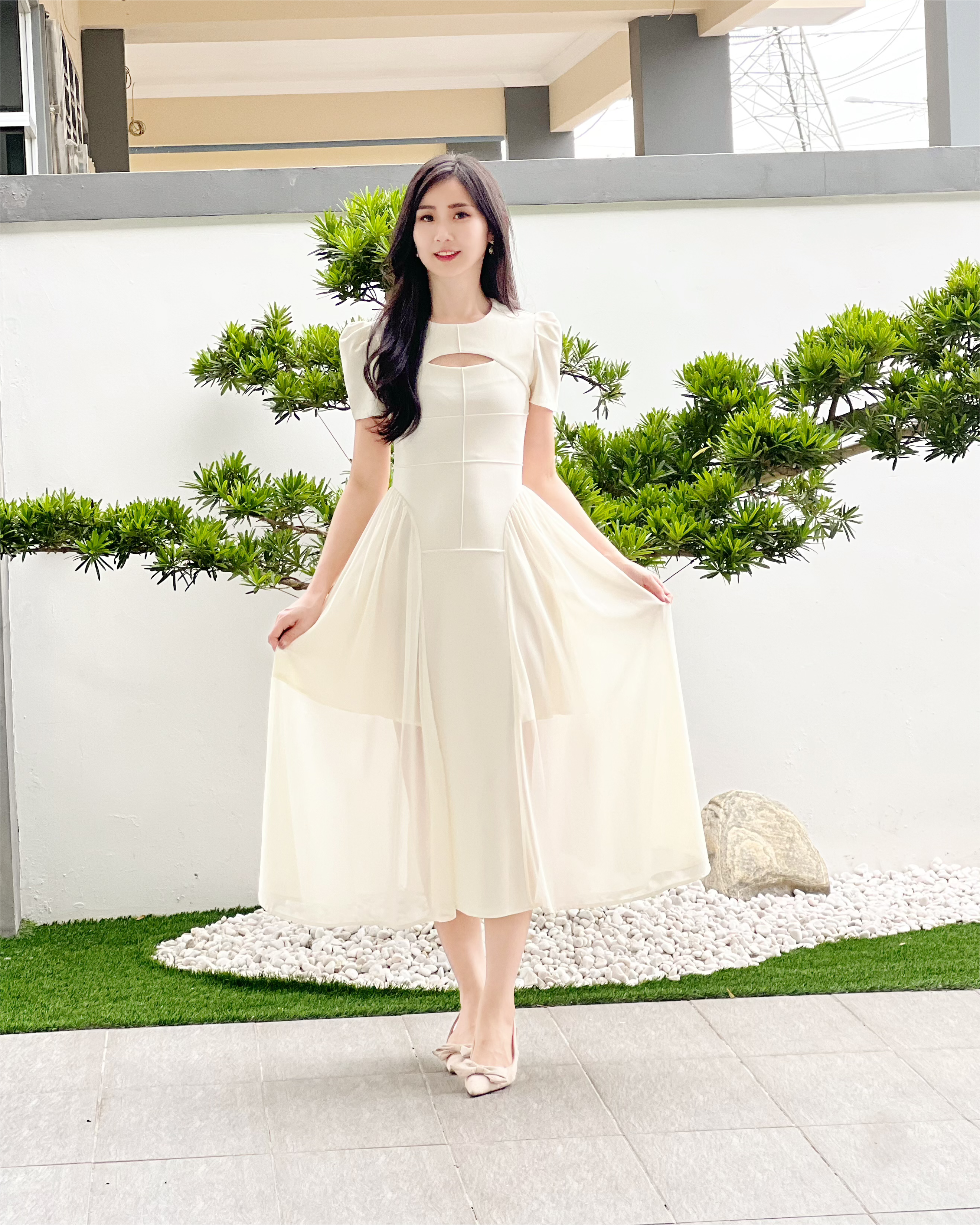 5052 Midnight Princess Silhouette Midi Dress -White Cream
