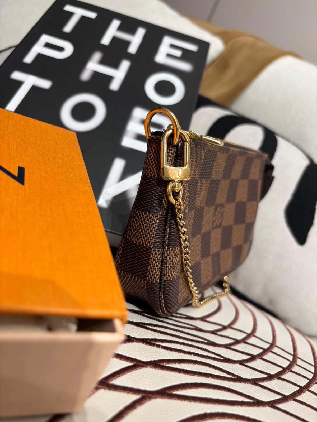 全新 Lv Mini Pochette  100%Authentic,Brand new, unused 全新未使用品 ✅Box