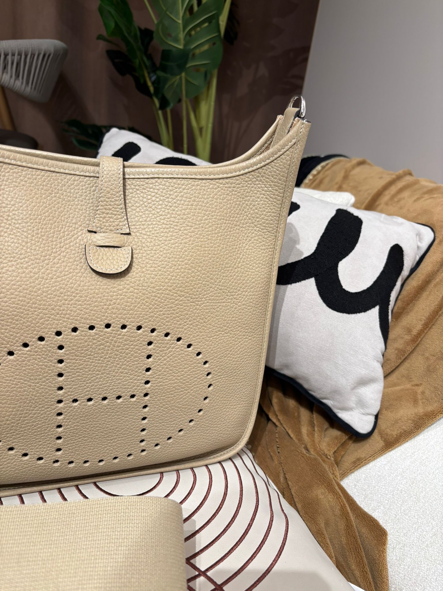 Hermes Evelyne 29,風衣灰,STAMP U 100%Authentic ,98%new ✅收據副本✅dust bag✅肩帶 ✅Box