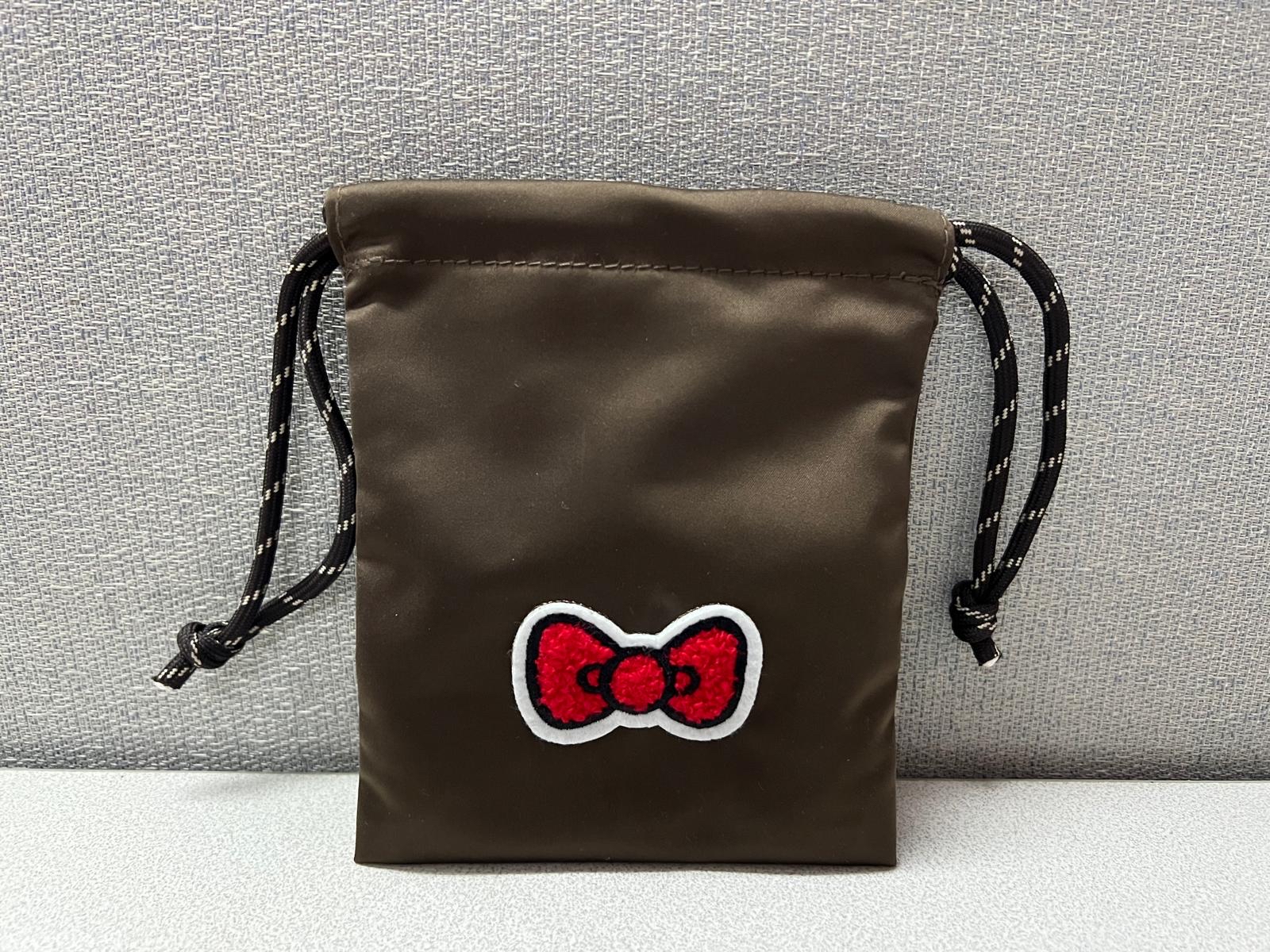 🎌日本直送🎌 Hello Kitty 限定款 束口袋可上肩側孭