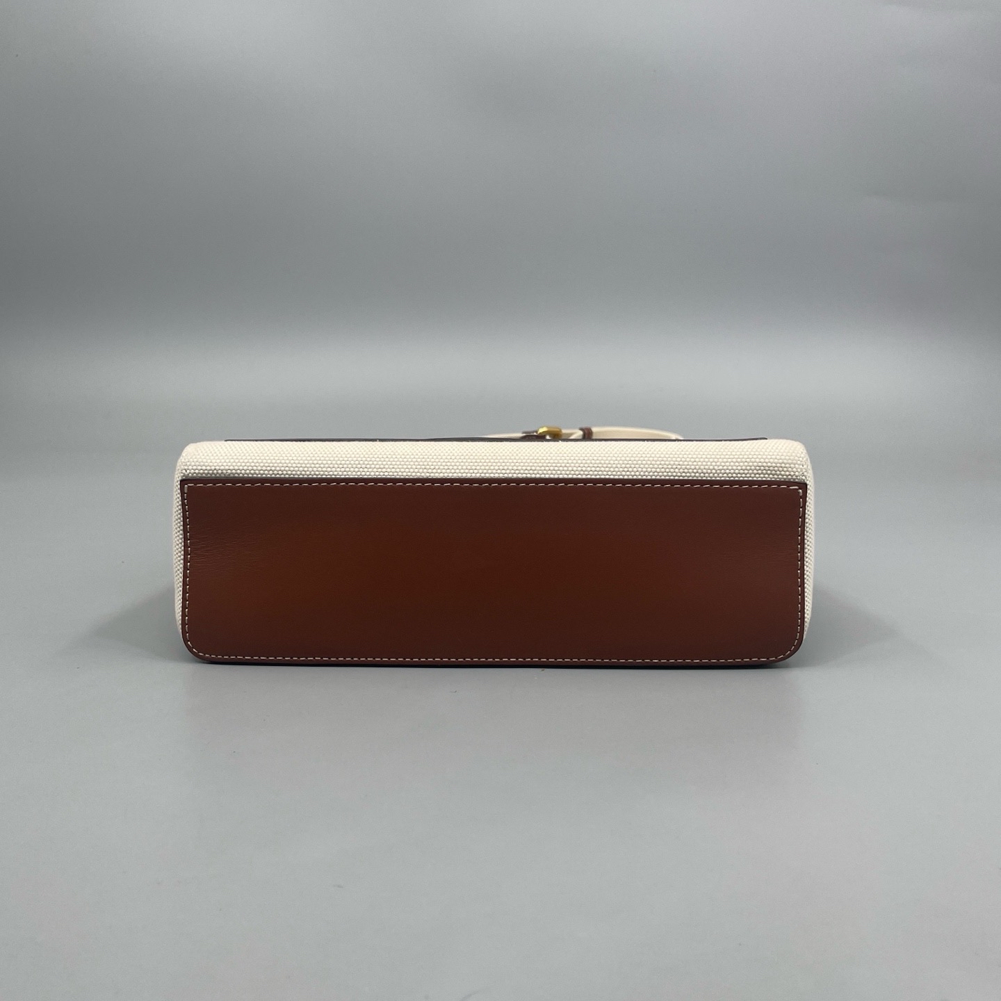 【預訂貨品】Burberry 白色帆布郵差包 