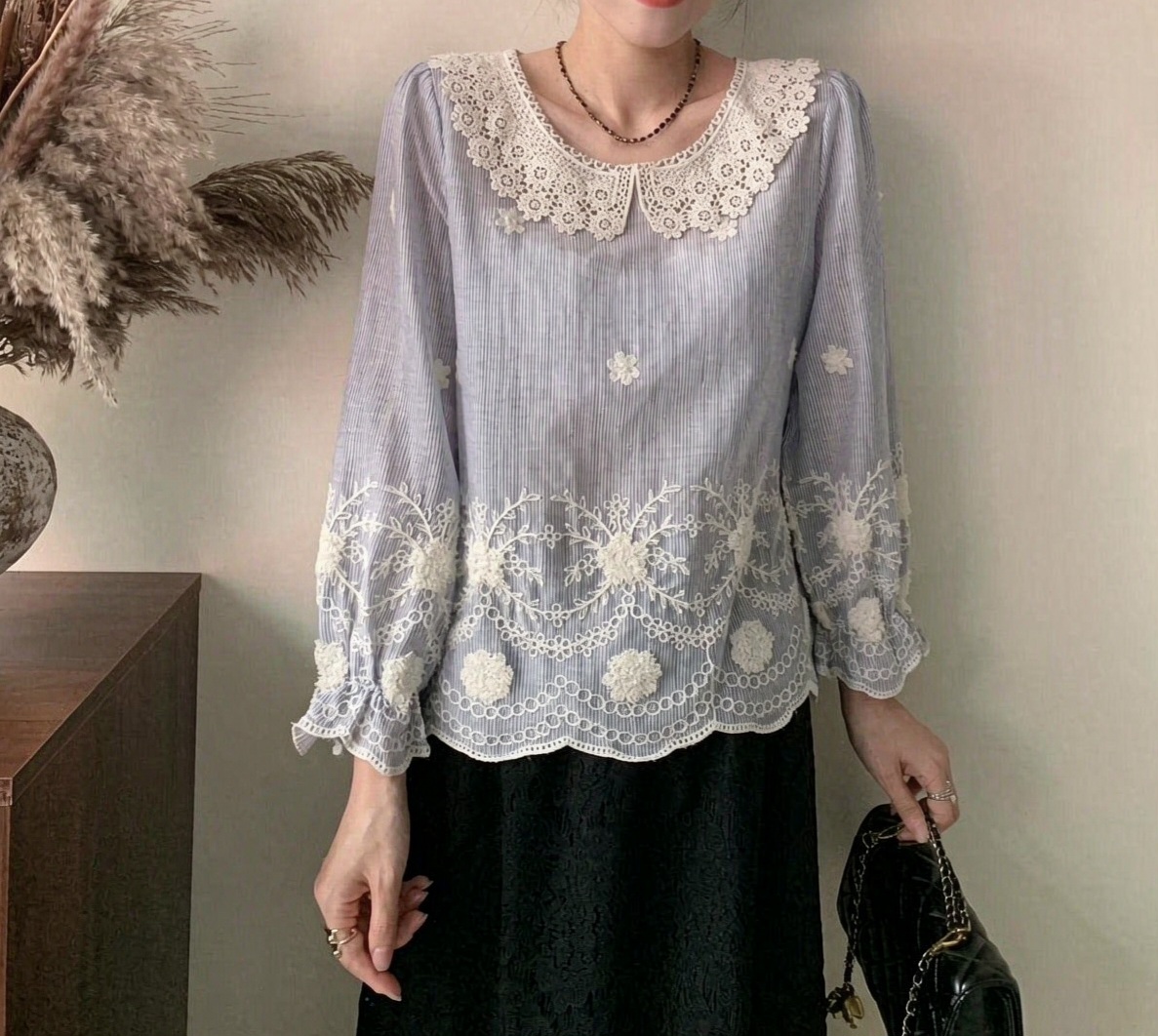 通花領刺繡條紋上衣(M38寸胸/L40寸胸/XL42寸胸)