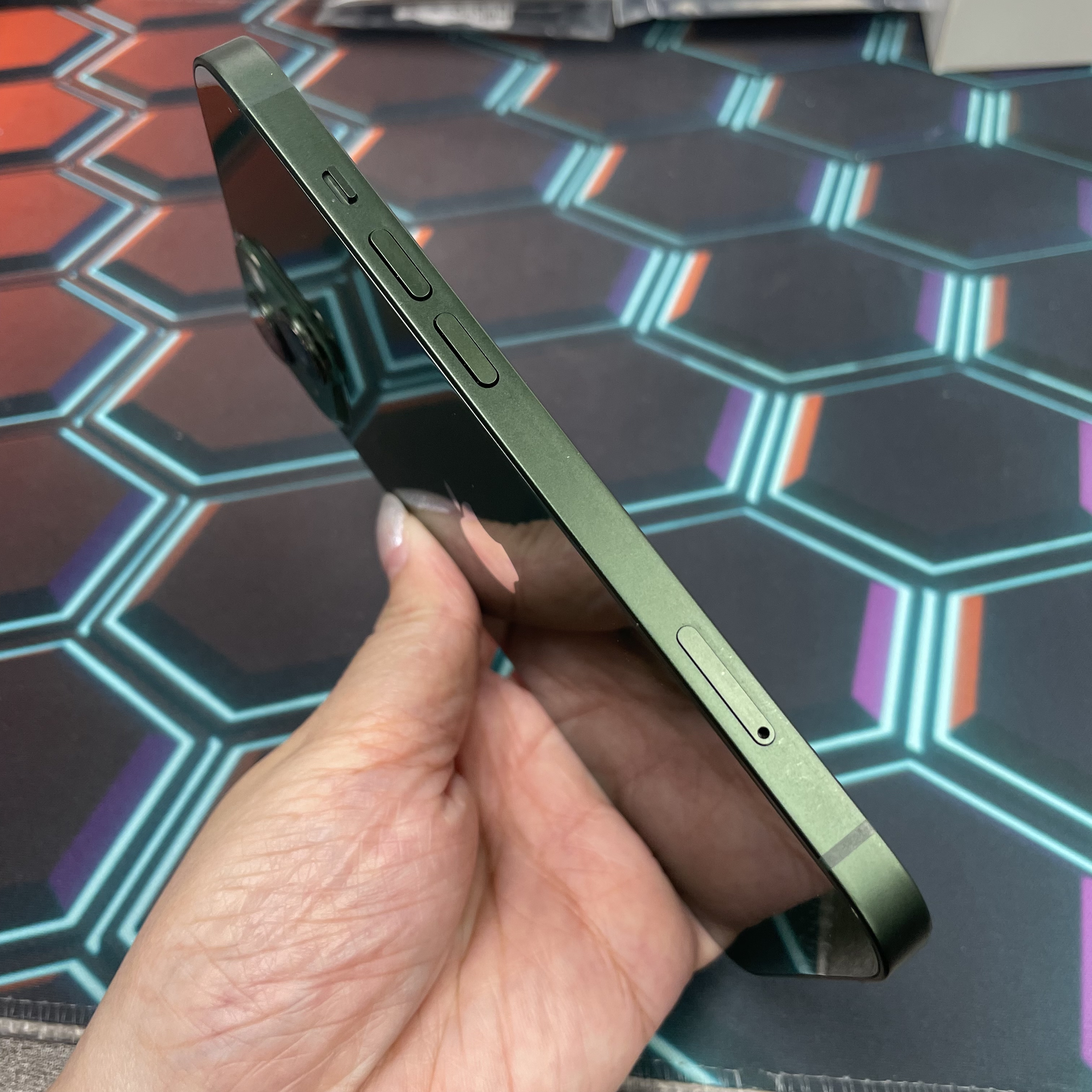 *7190 13 勁靚機 128GB 電80 綠色 green
