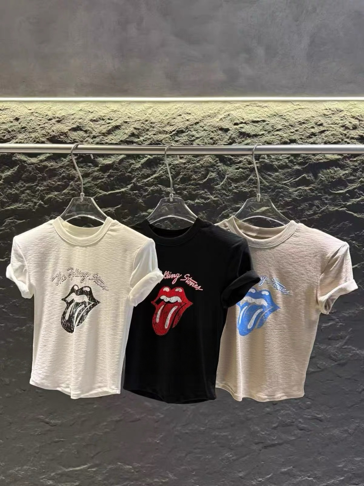 R02 洗水print Tee