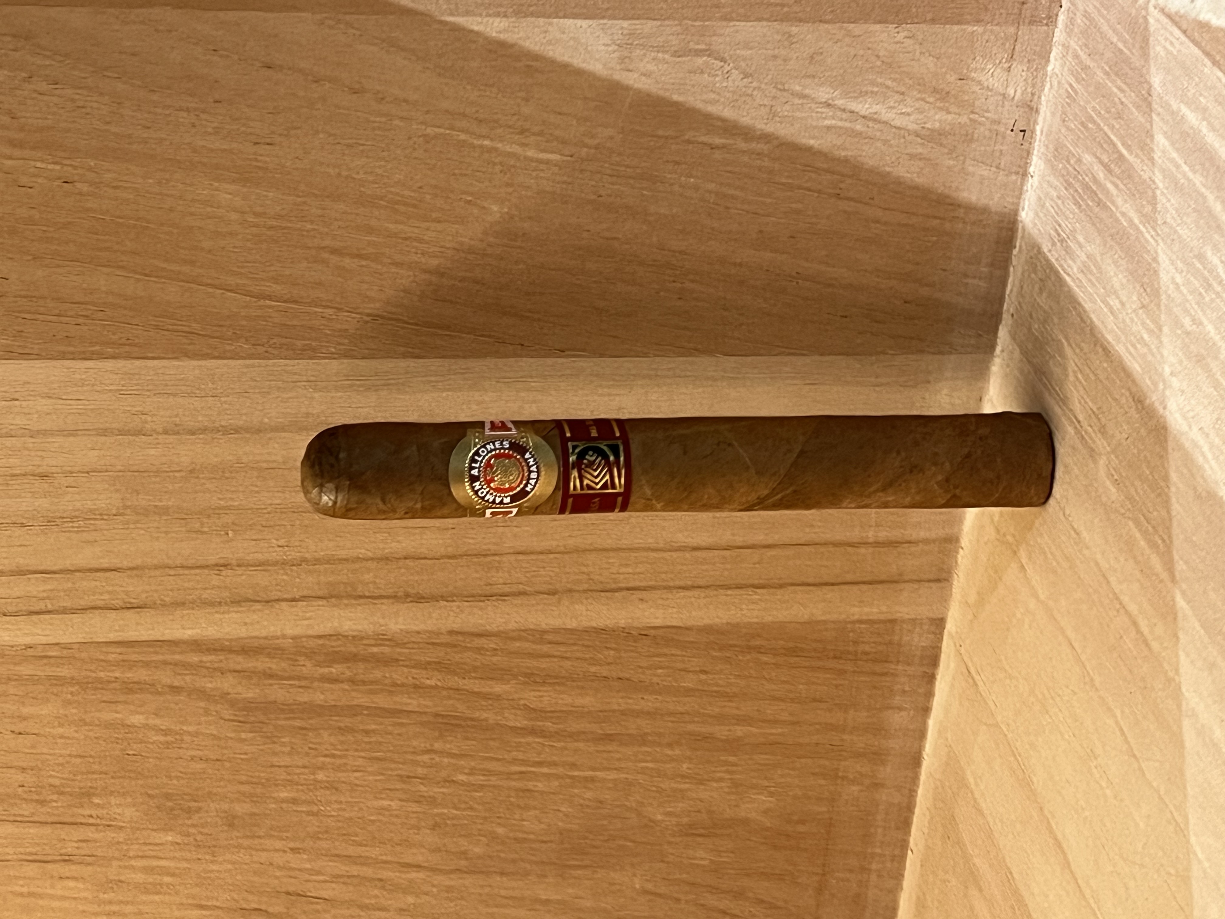 RAMON ALLONES雷蒙阿隆尼LCDH （單支）