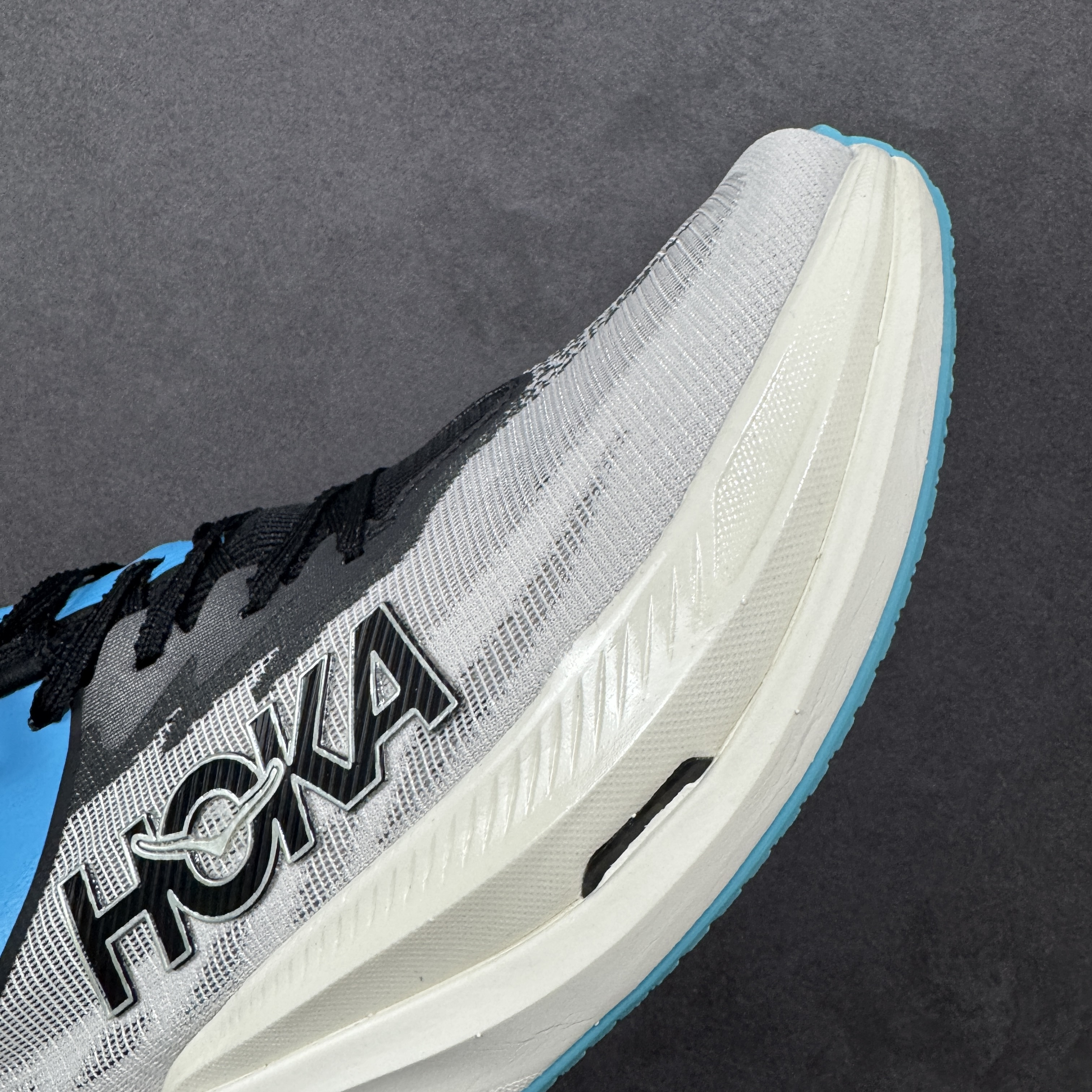 Hoka Rocket X 3