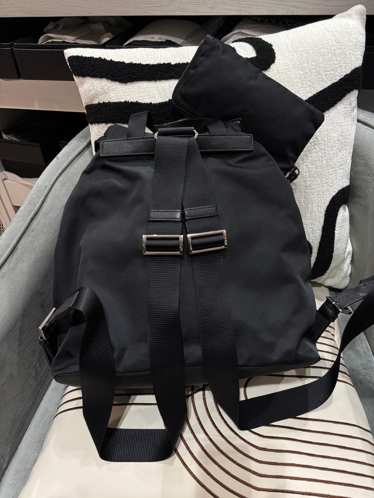 Prada Re-Nylon Backpack 100%Authentic, 95%New ✅pouch ✅Dust bag