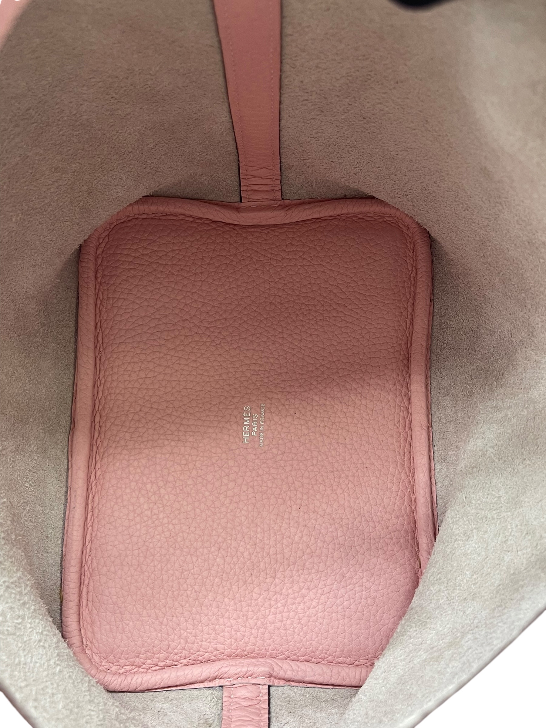 Pre-owned Hermes P 18 / Stamp T / Product Code: 071412