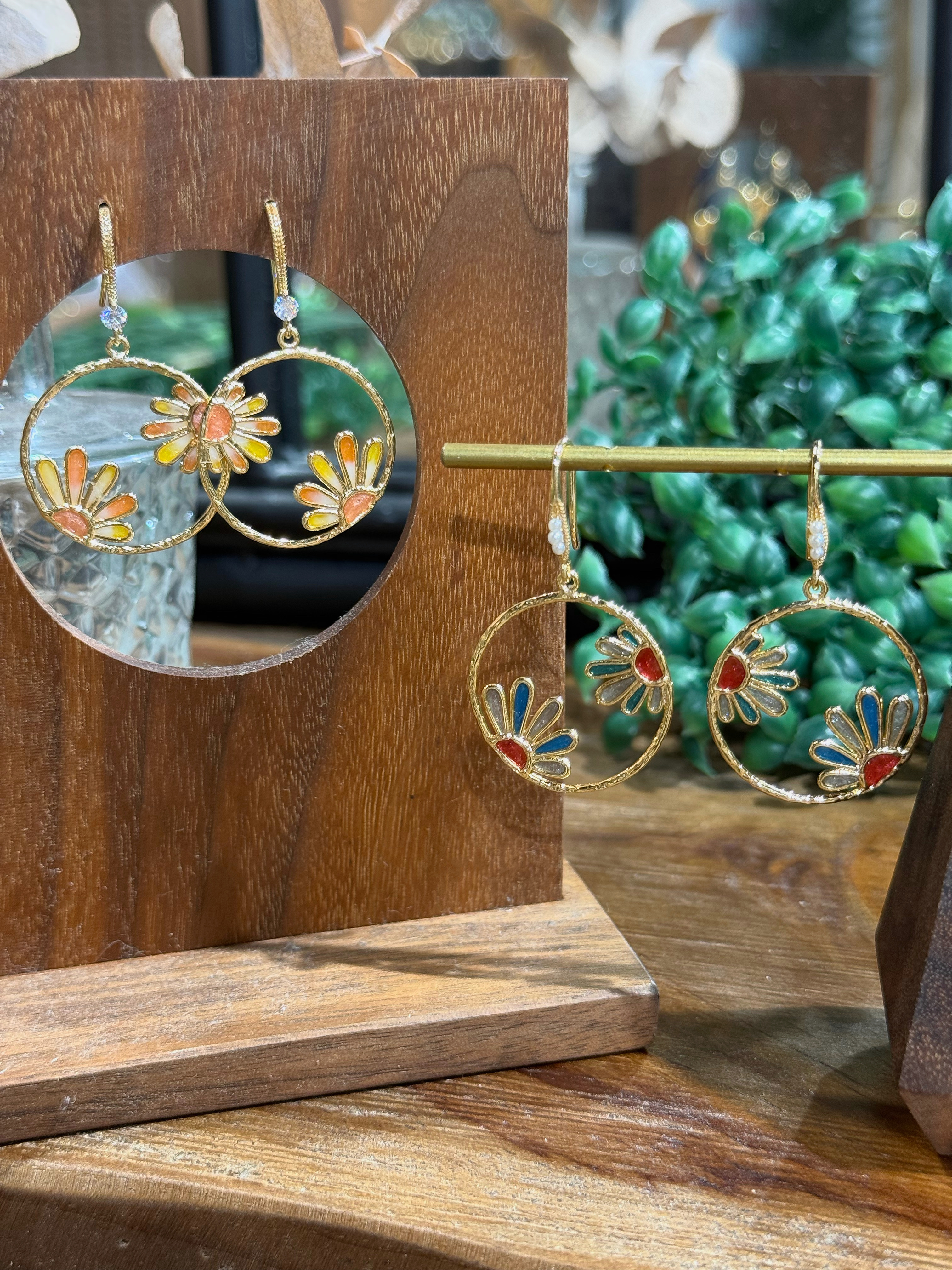 伏匿匿 Hide & Seek Dangle Earrings | 垂墜款耳環