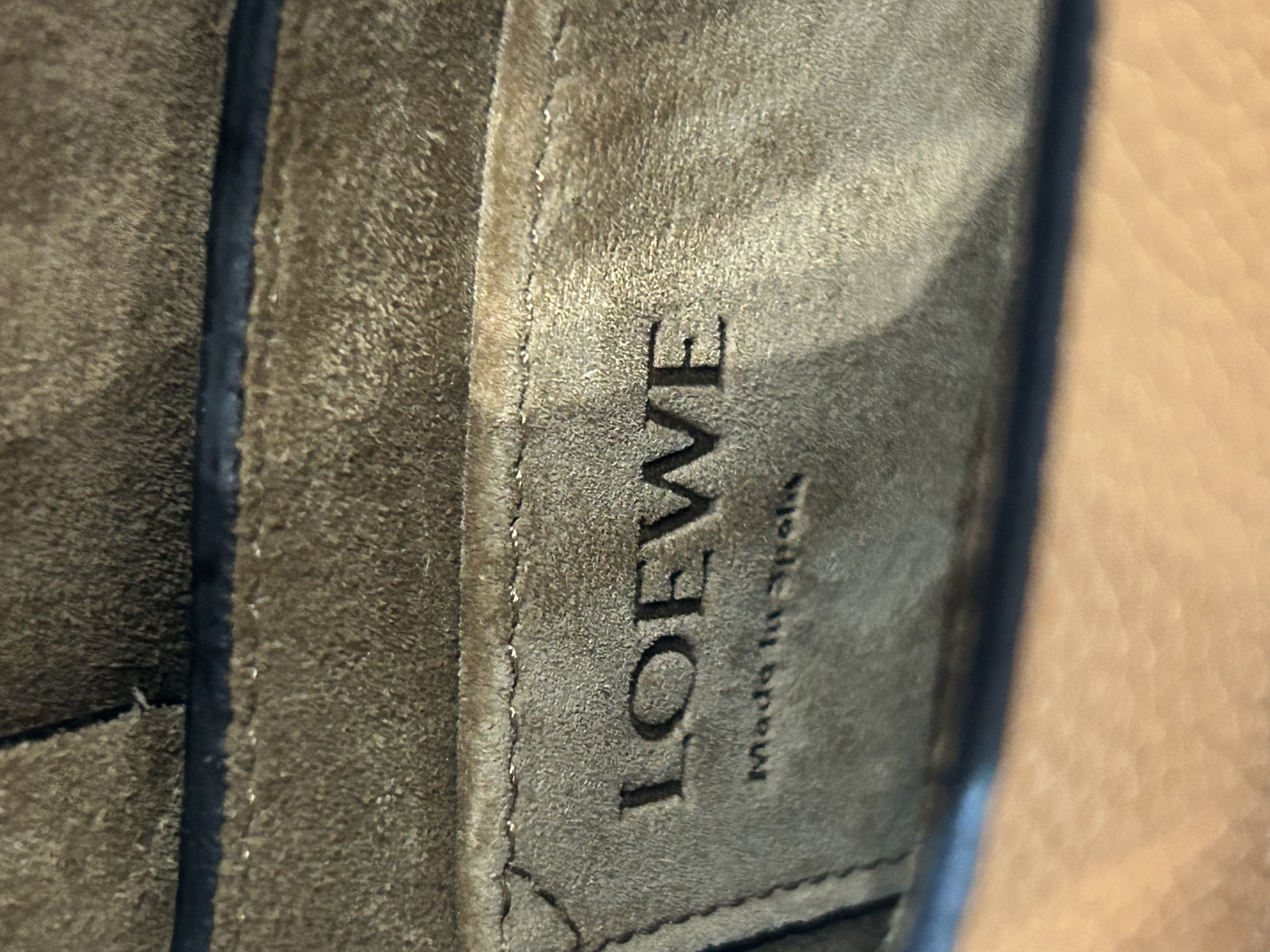 Loewe Gate Crossbody Bag Tan 100%Authentic, 98%New ✅Booklet✅Dust bag