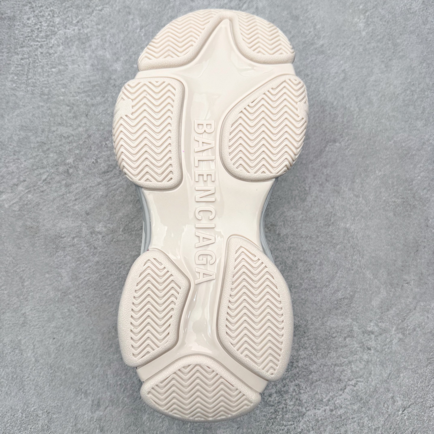 Balenciaga Triple S.2 Gradient 