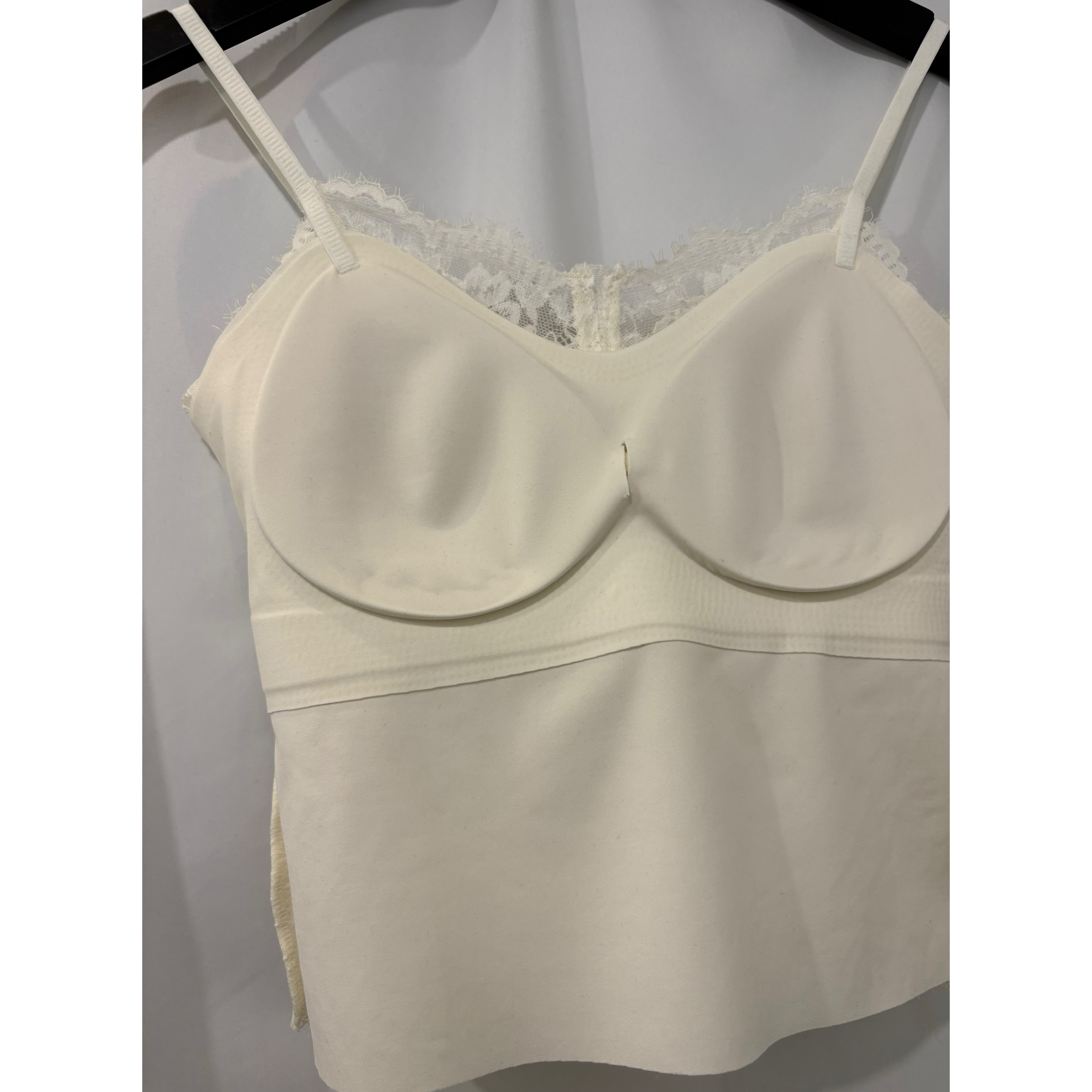 新品價11月1截單🧸2610J《ALL-OVER LACE BRA TOP》