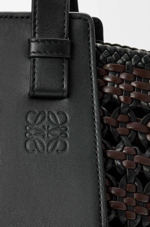 Loewe 女士 Hammock单肩包均码码20.8cm*14.4cm*19.5cm 