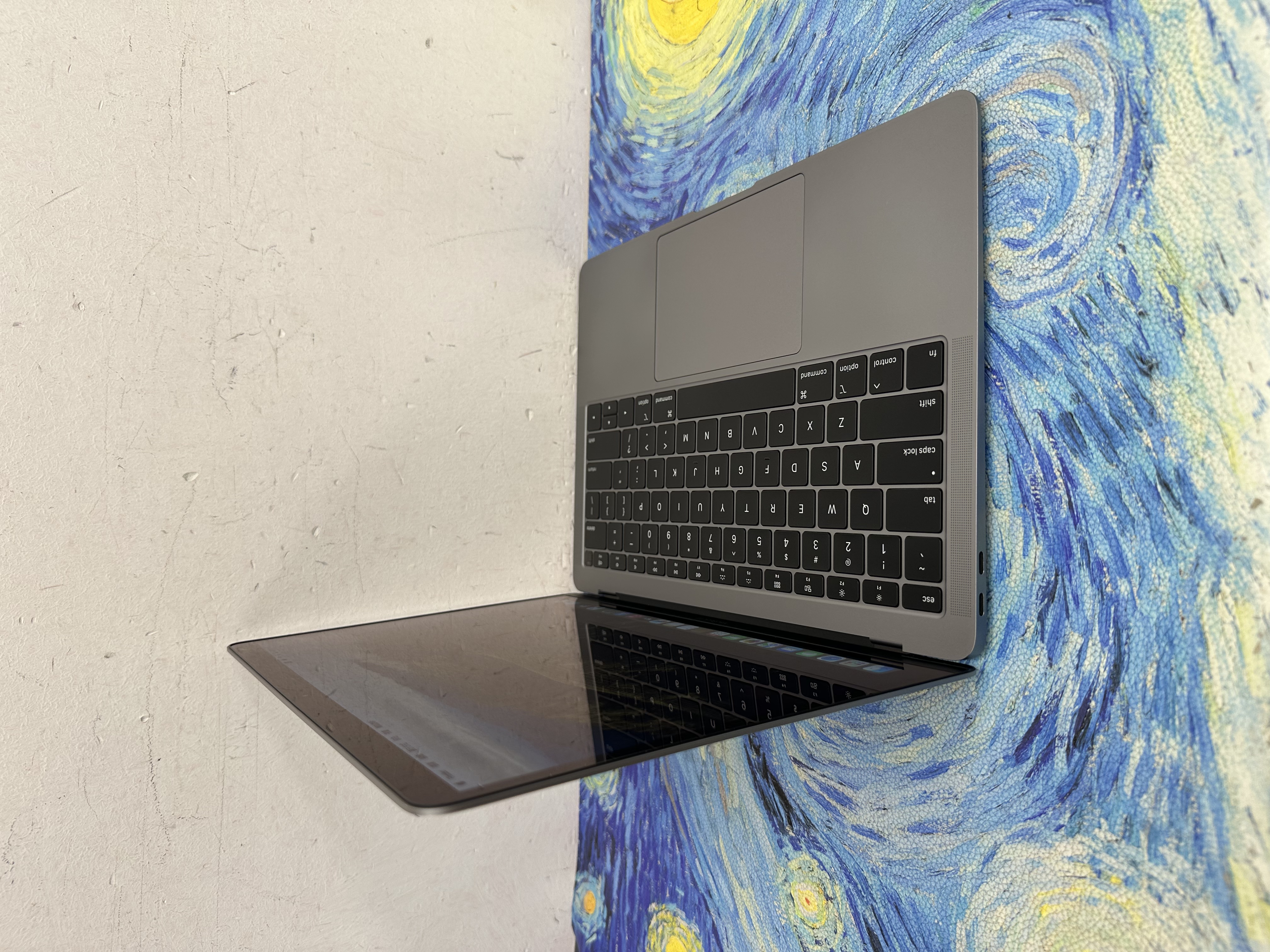 #6064 Apple Macbook air/13寸Retina i5 CPU /16GB Ram/512GB SSD/太空灰/輕薄文書機/ Gaming Laptop / Notebook/ MacbookPro / Movie / Netflix 