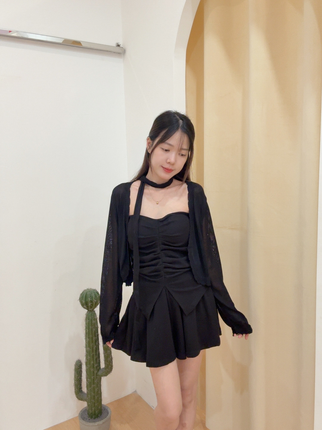 飘带褶皱显瘦抹胸背心上衣+半身伞裤两件套R2806