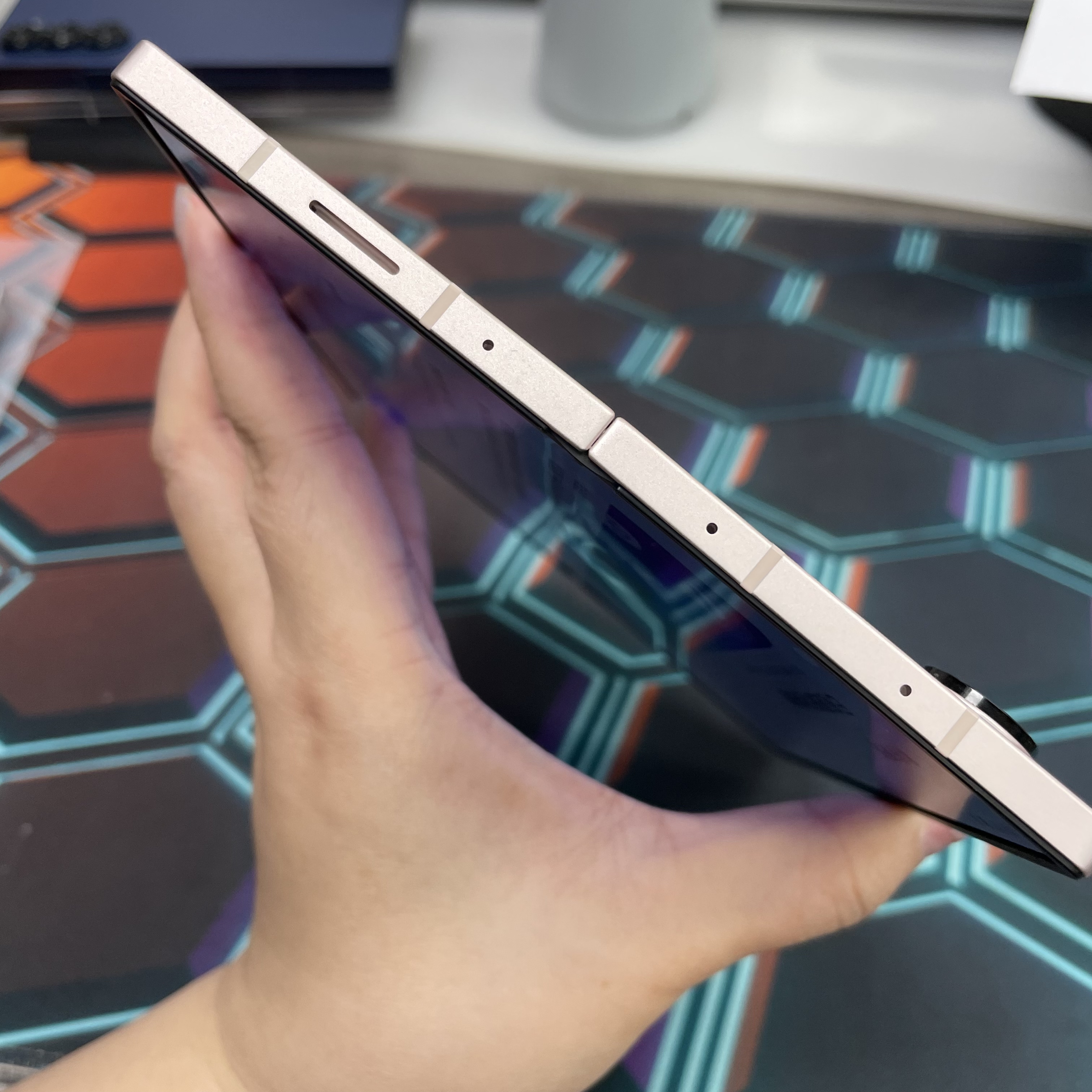 *7328 Galaxy Z Fold 6 勁靚機 12+256GB 粉色 pink