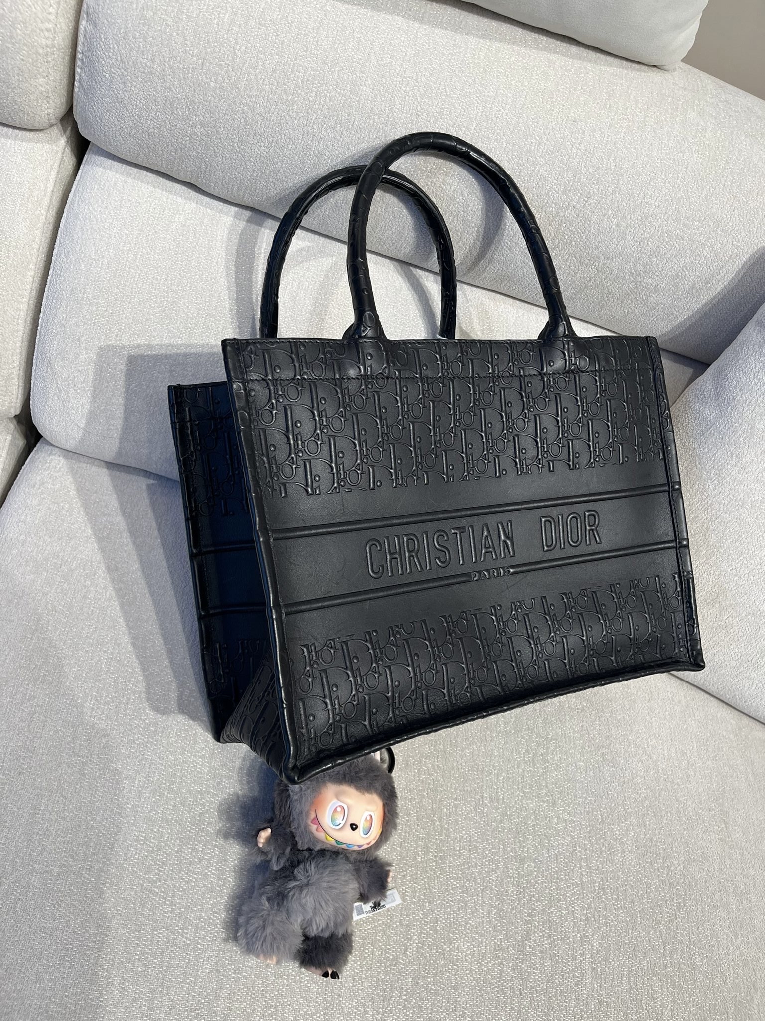 Dior booktote so black Calfskin  100%Authentic , 95%new ✅dust bag 