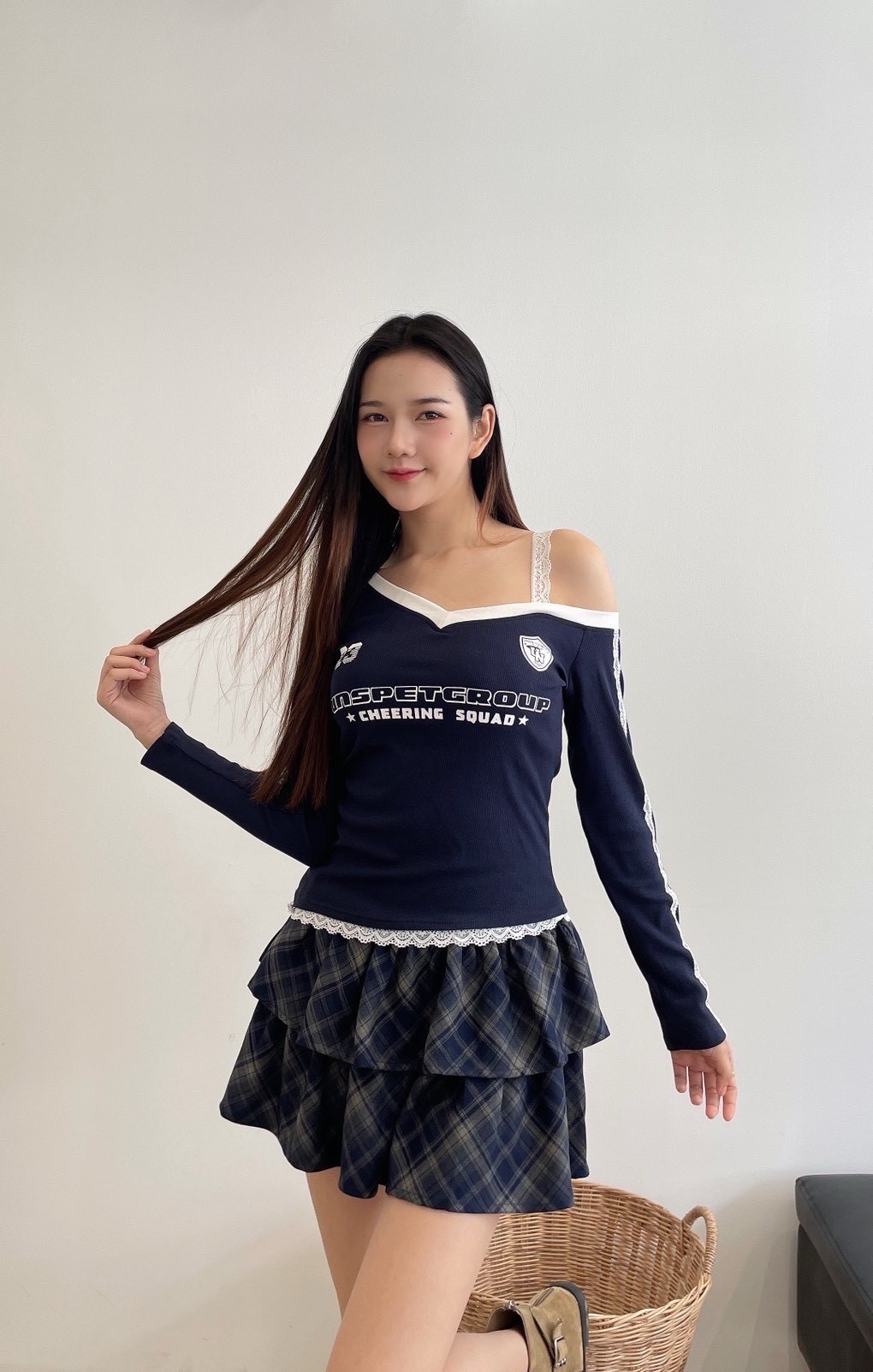 Bkk薄款V領lacy露膊長袖Top