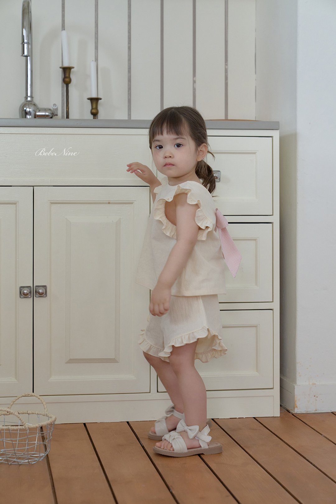 ☀️預訂 韓國直送☀️🇰🇷Bebenine三色後背緞帶荷葉邊袖格紋上下套裝