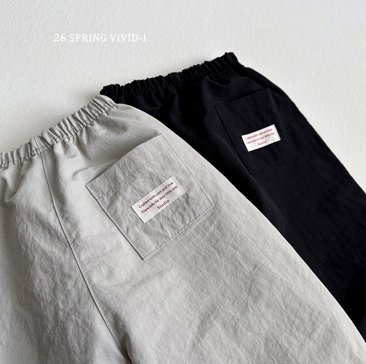 🌸預訂 韓國直送🌸🇰🇷VIVIDI兩色標籤口袋防風寬鬆束腳褲
