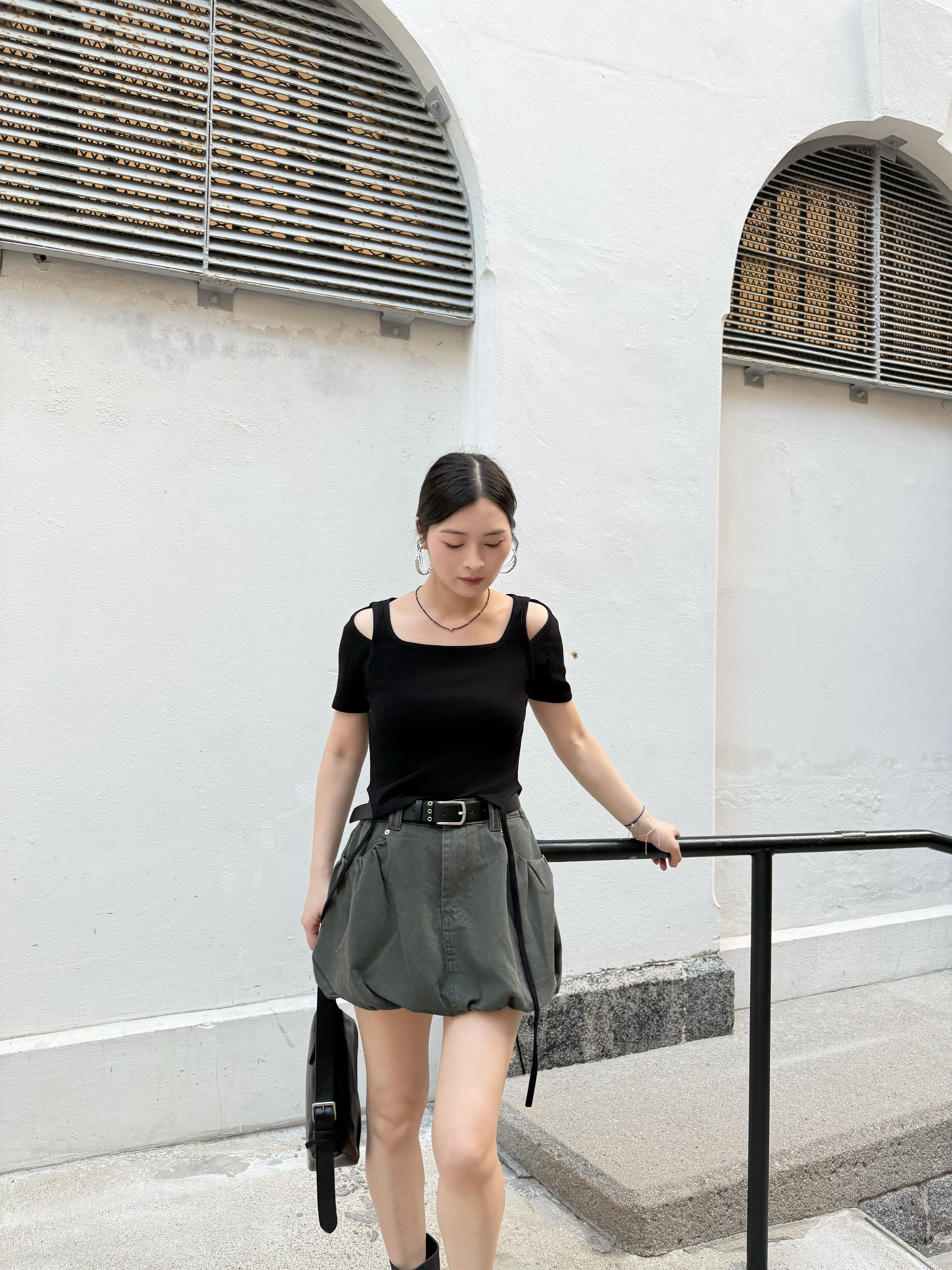 P63 剪領設計感Tee