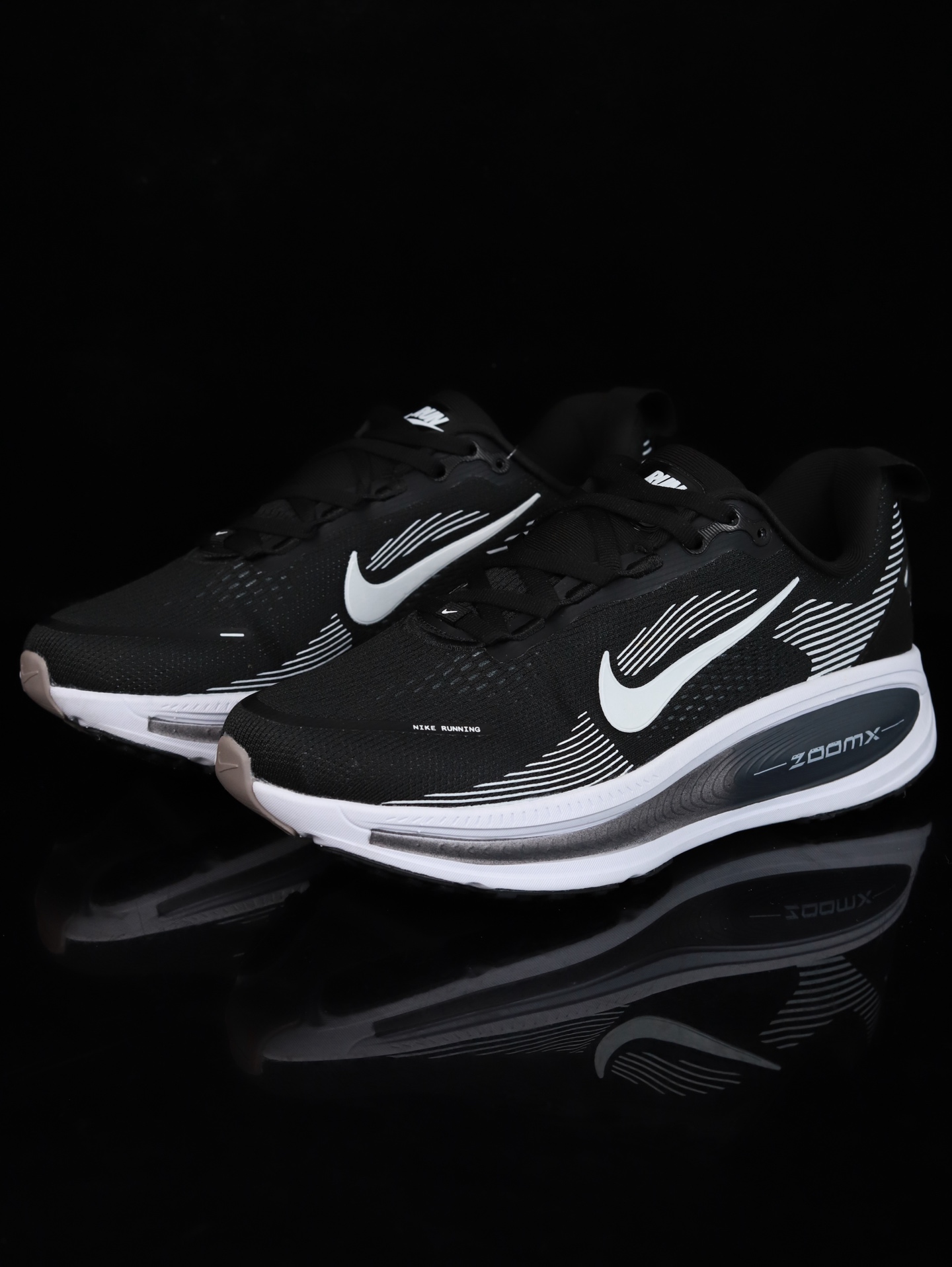 Nike Vomero 18 HM6803-007