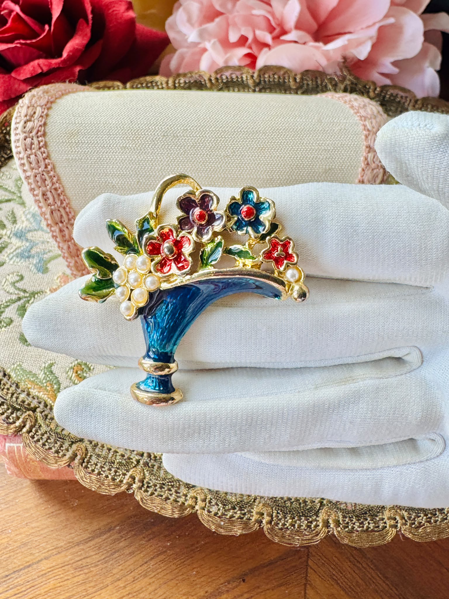 Vintage Enamel Flower Basket Brooch (MT2625-1)