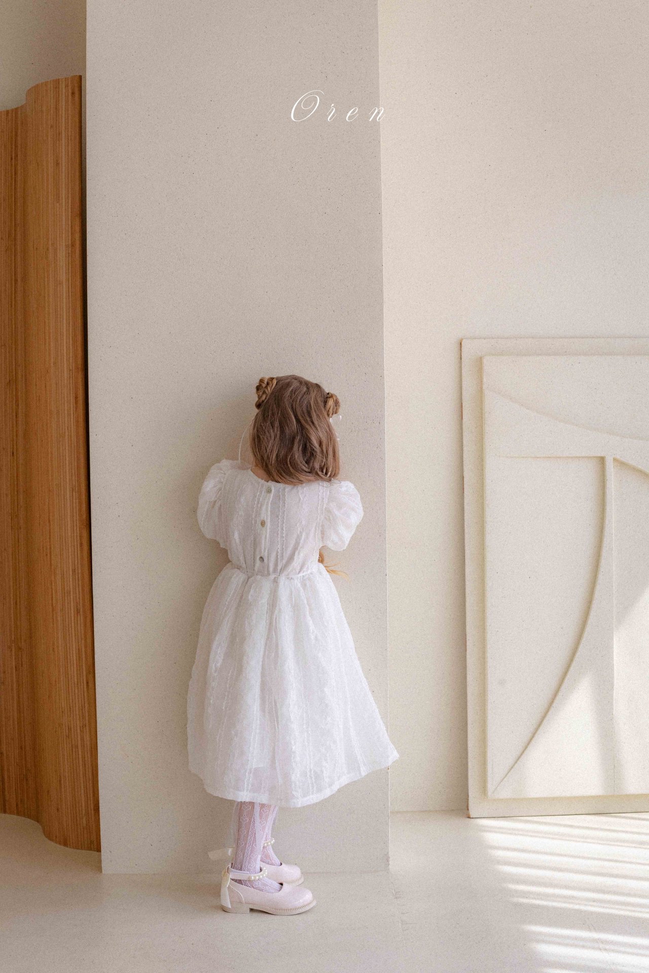 ☀️預訂 韓國直送☀️🇰🇷Oren Edel Pure蕾絲紋理花卉腰帶泡泡袖包屁裙/連身裙