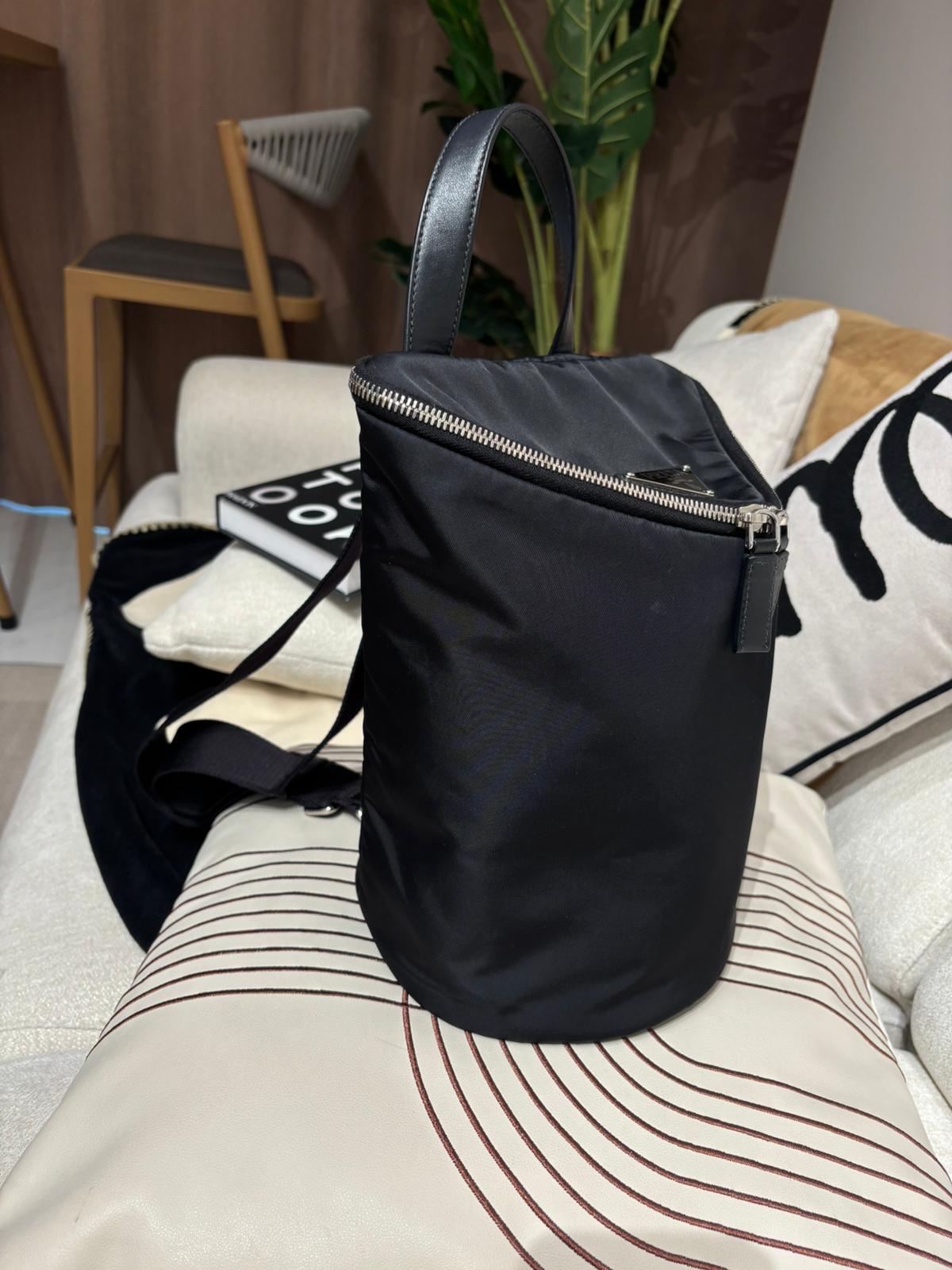 PRADA 普拉達 Black Re-Nylon Shoulder Bag 2VZ096 Sling bag 100%Authentic,98%new ✅dust bag 💎尖沙咀中港城門市  