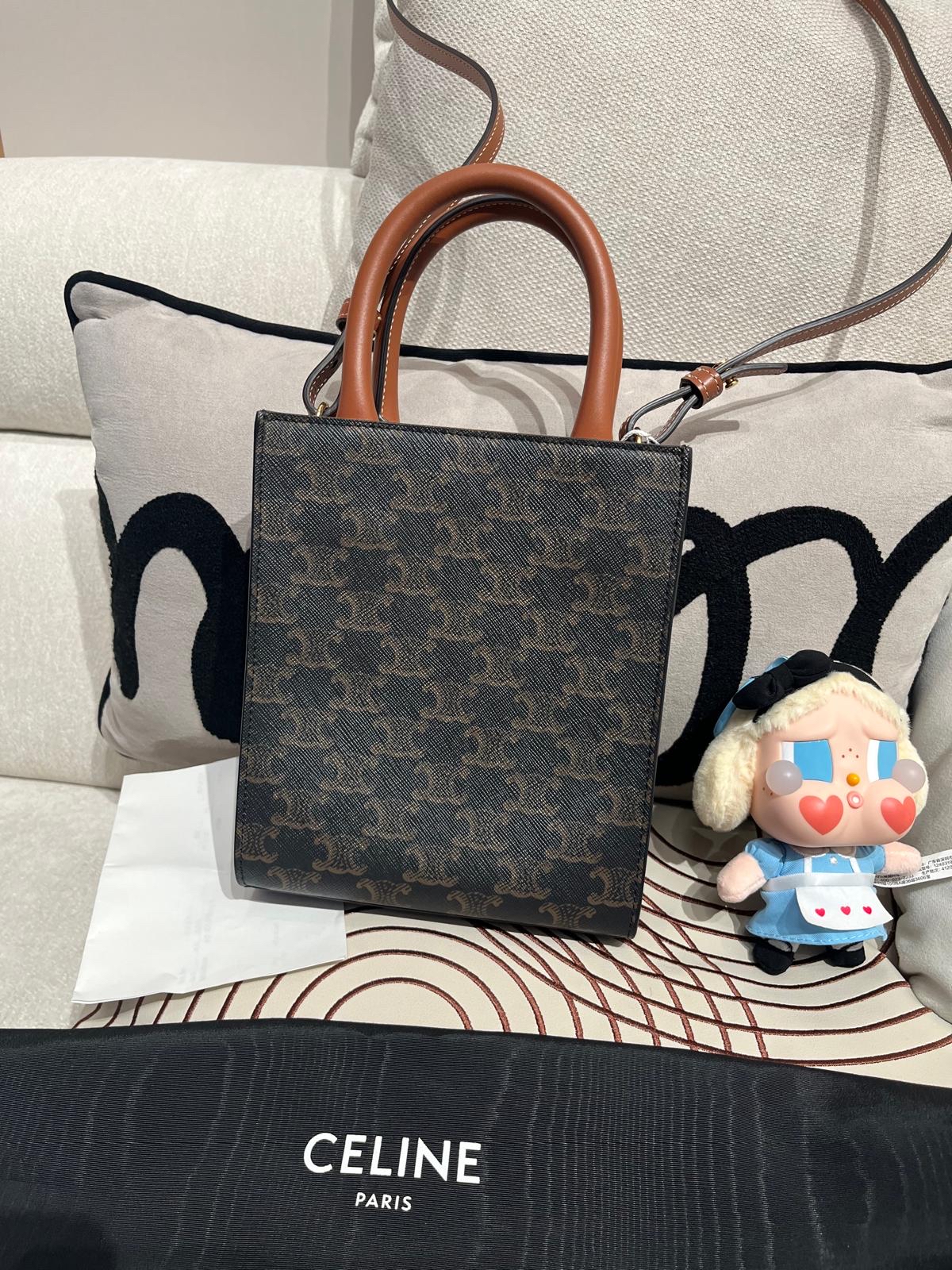 未使用品 Celine mini vertical cabas tote bag   100%Authentic,unused 未使用品 ✅收據✅dust bag 