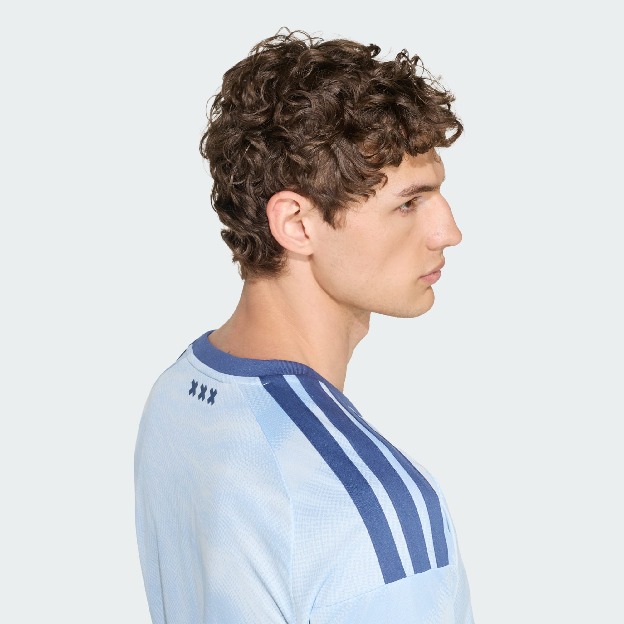 🏛️重溫傳奇主場風采 Adidas Ajax 阿積士 2026-27 三客球迷版球衣 JZ4692