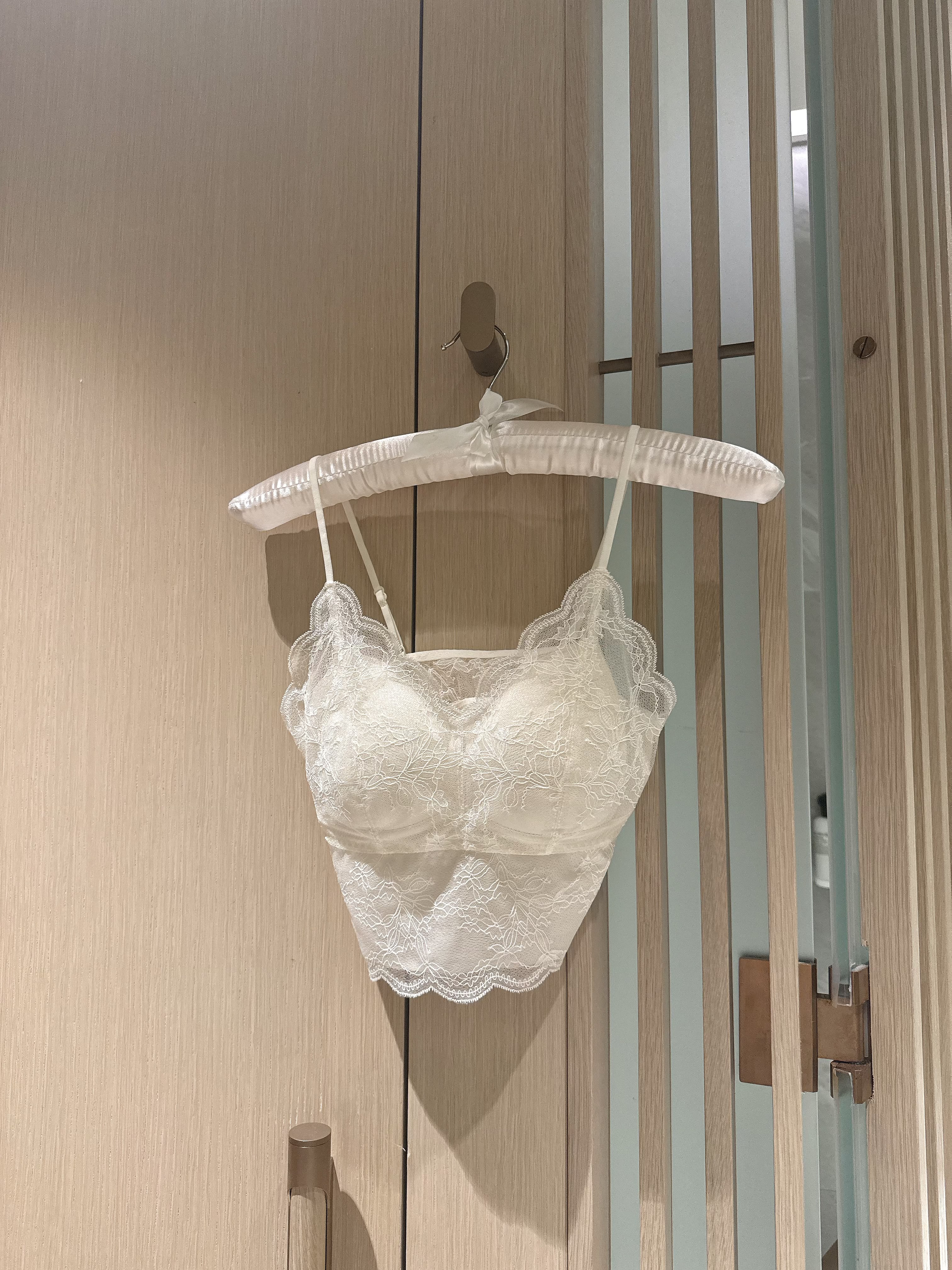 【機心款式】精緻蕾絲波浪花邊BRA TOP