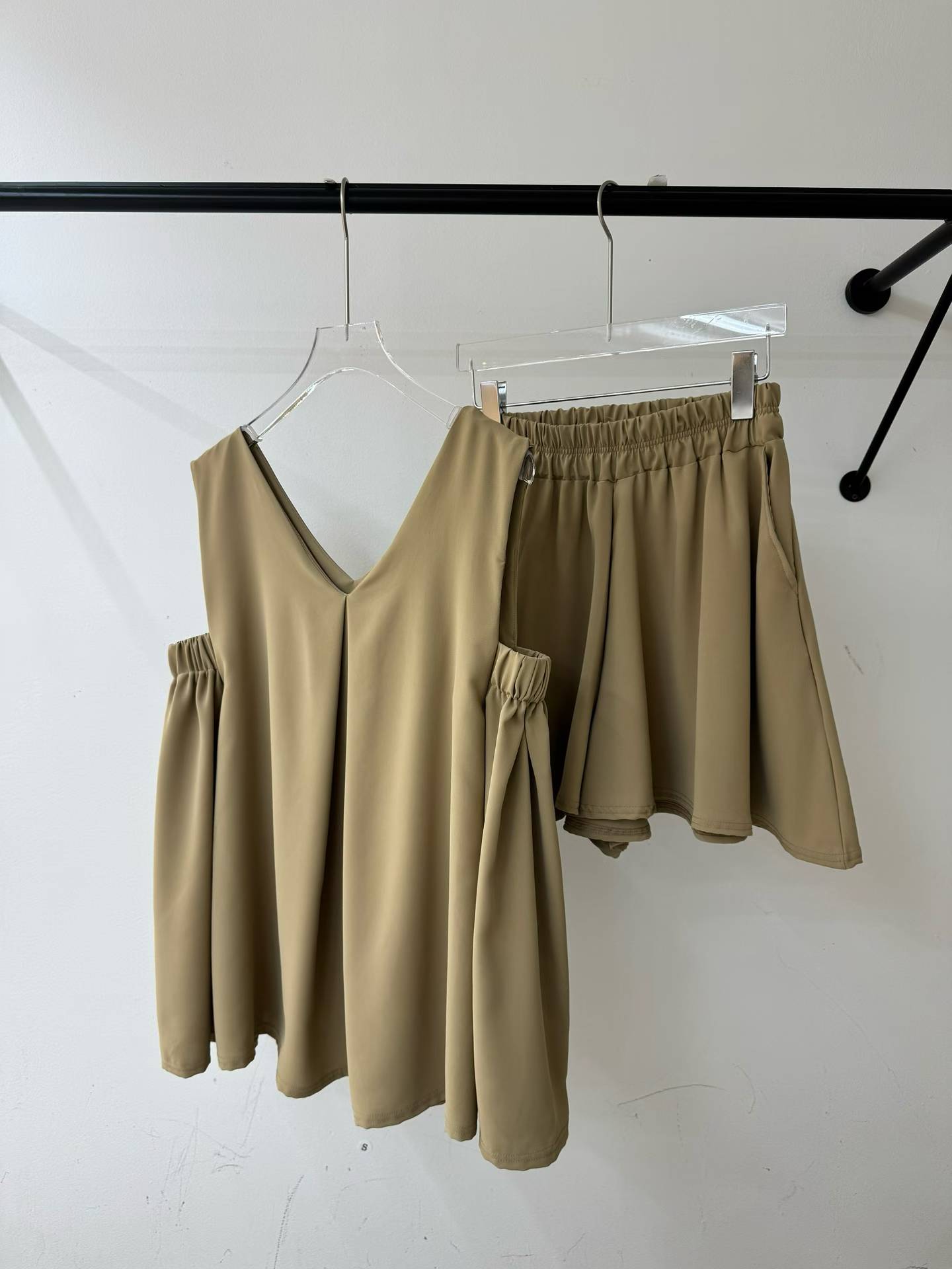 MG05_05 V娃娃背心 (3色)