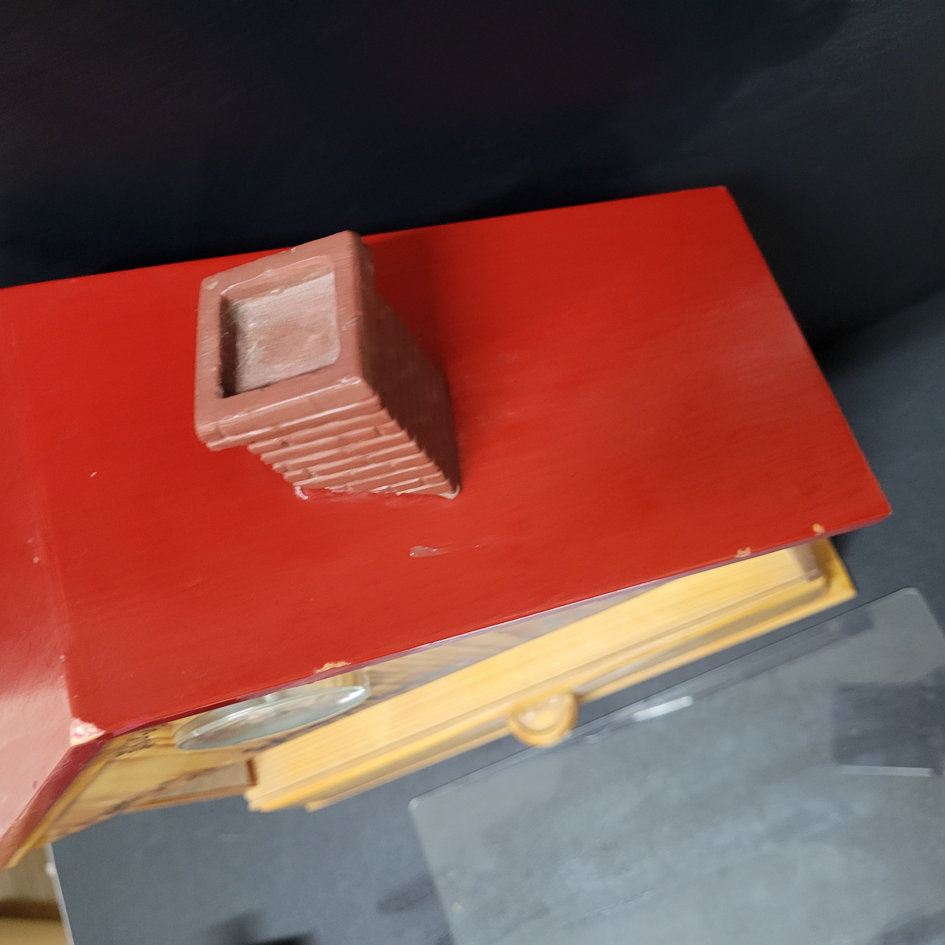 森林家族木制展示櫃