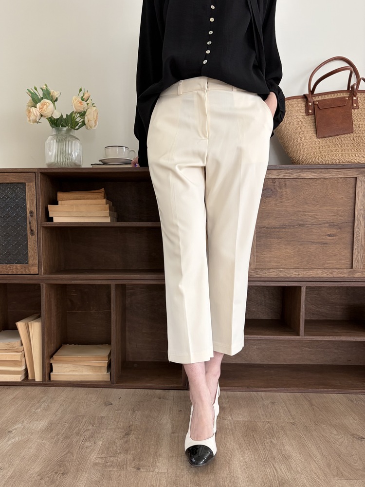 Minimal Tapered Ankle Pants (Ivory)