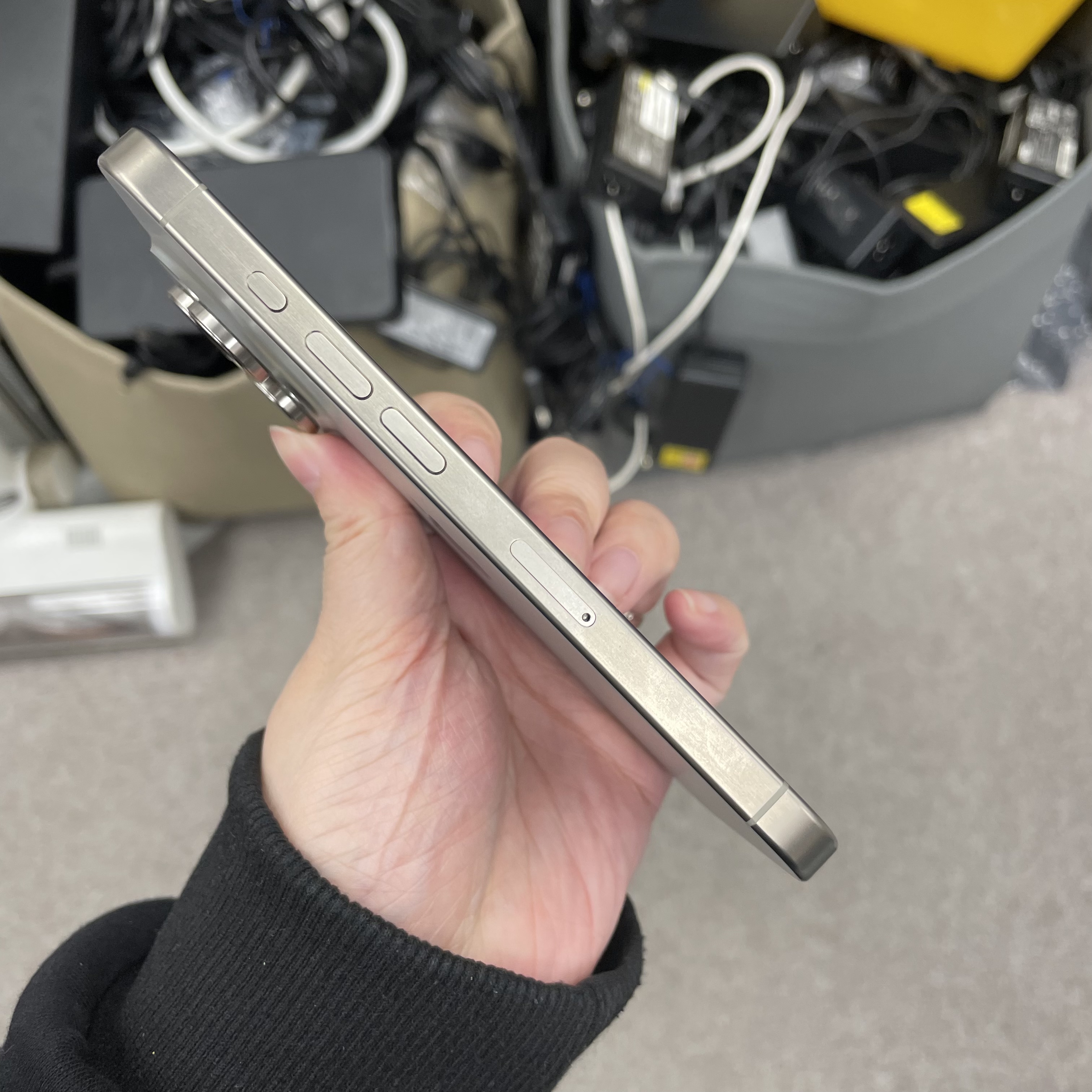 *5962 15 Pro 完美機 256GB 電88 原色 gray