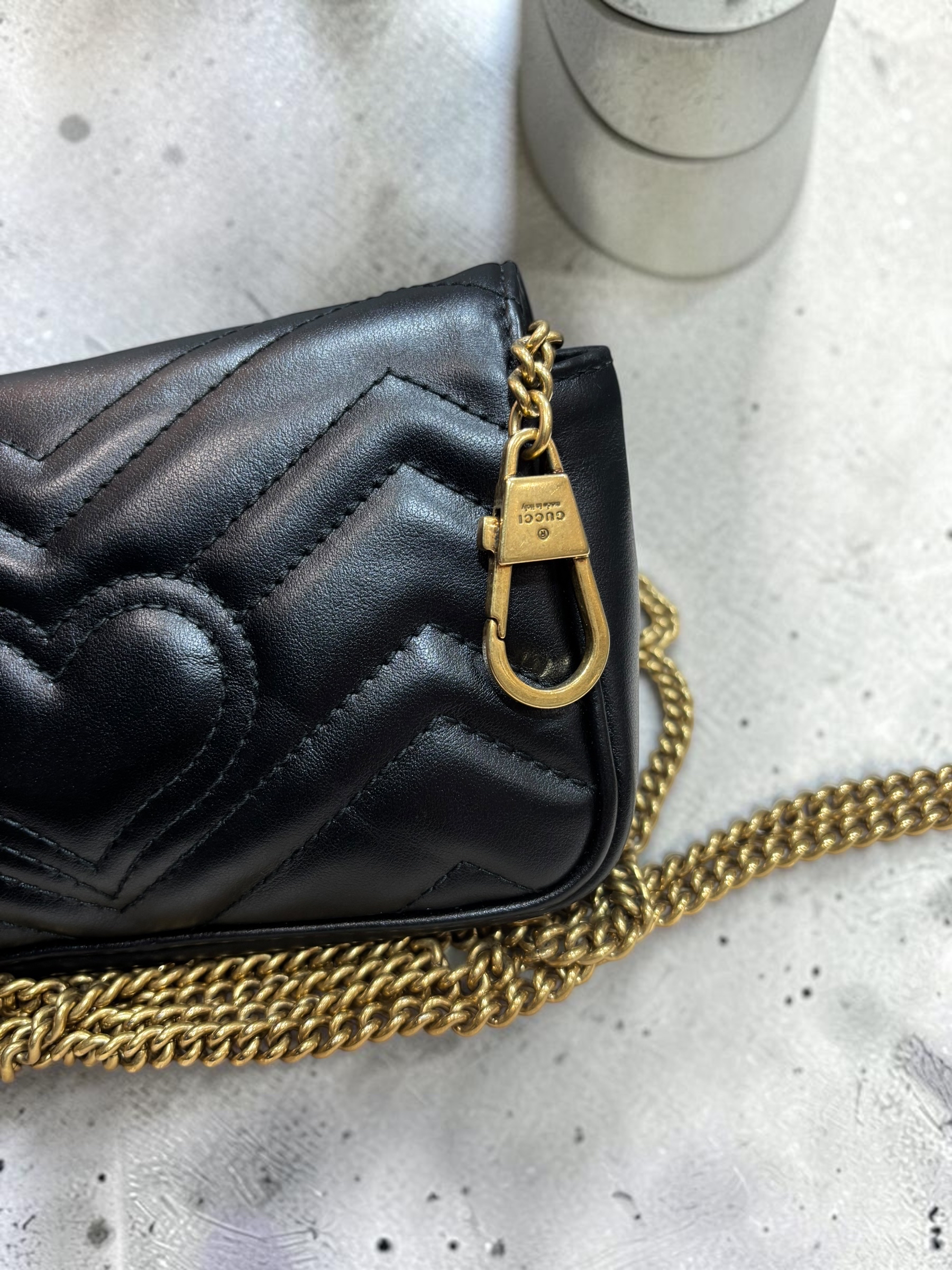 Gucci GG Marmont mini Chain Shoulder Bag 476433 Calfskin 100%Authentic,95%new✅dust bag 