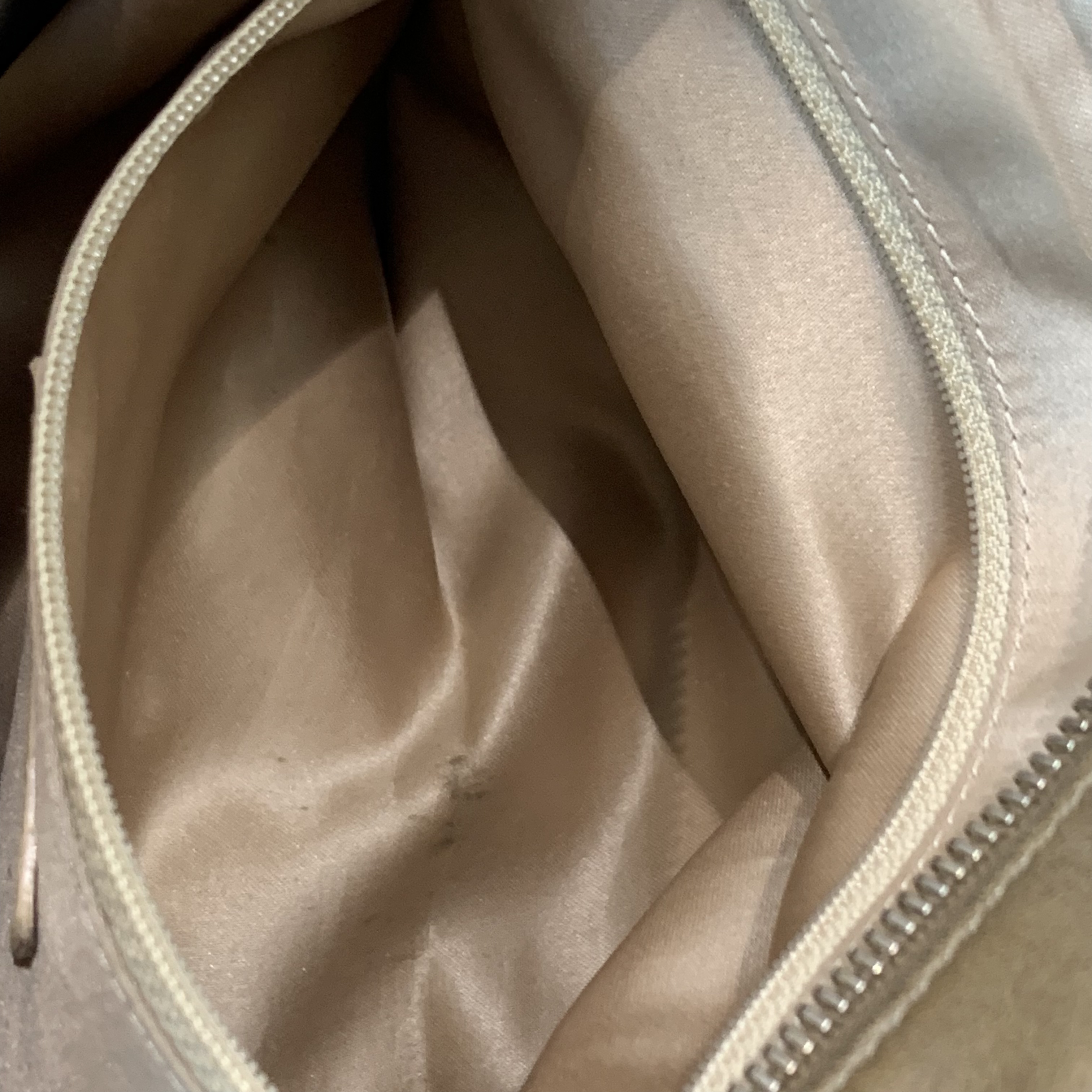 Chanel 羊皮皮革 bubble bag Chain Shoulder金扣鏈帶肩背袋