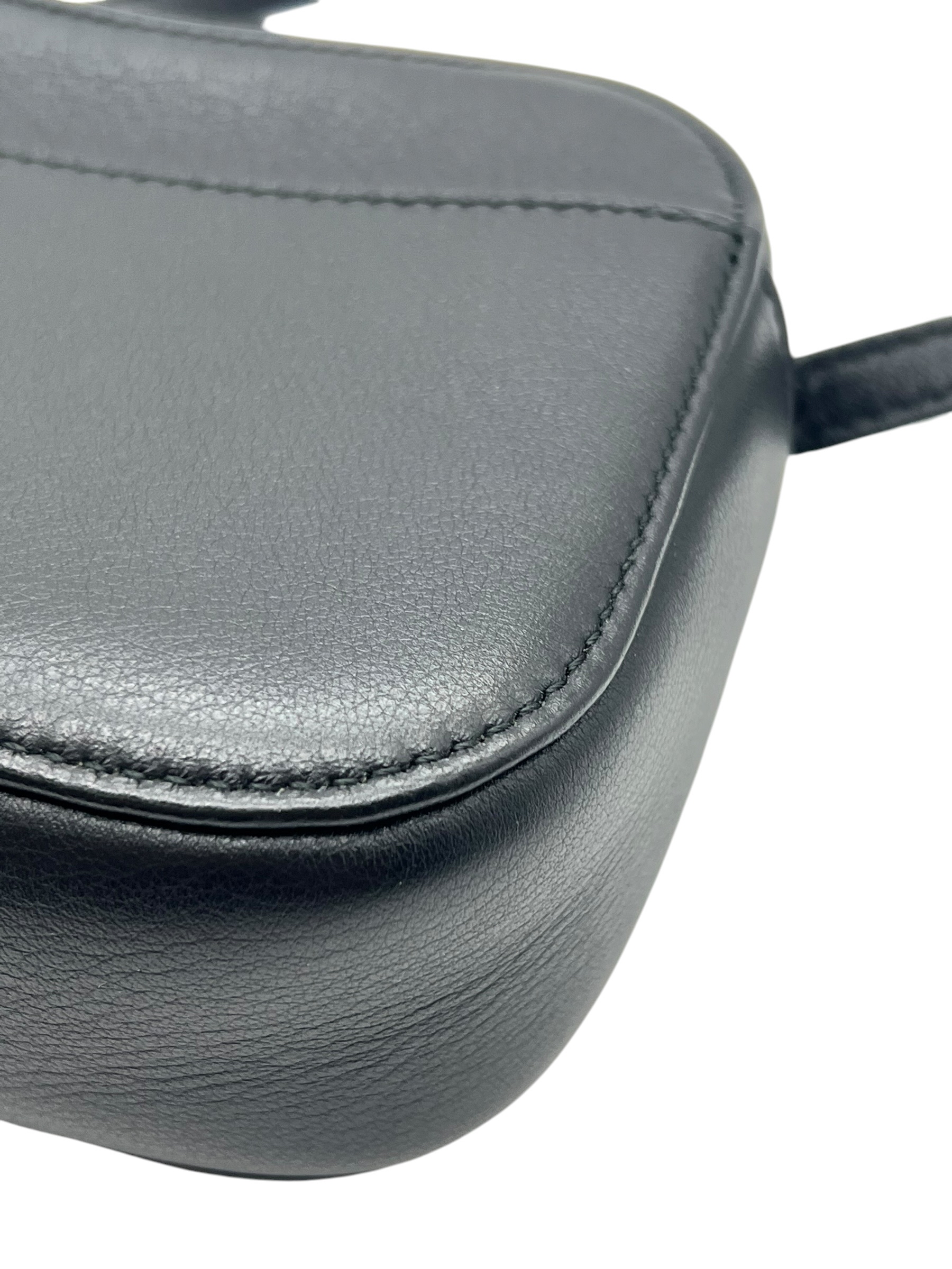 Pre-Owned BALENCIAGA Everyday Camera Bag / Product Code: 061407
